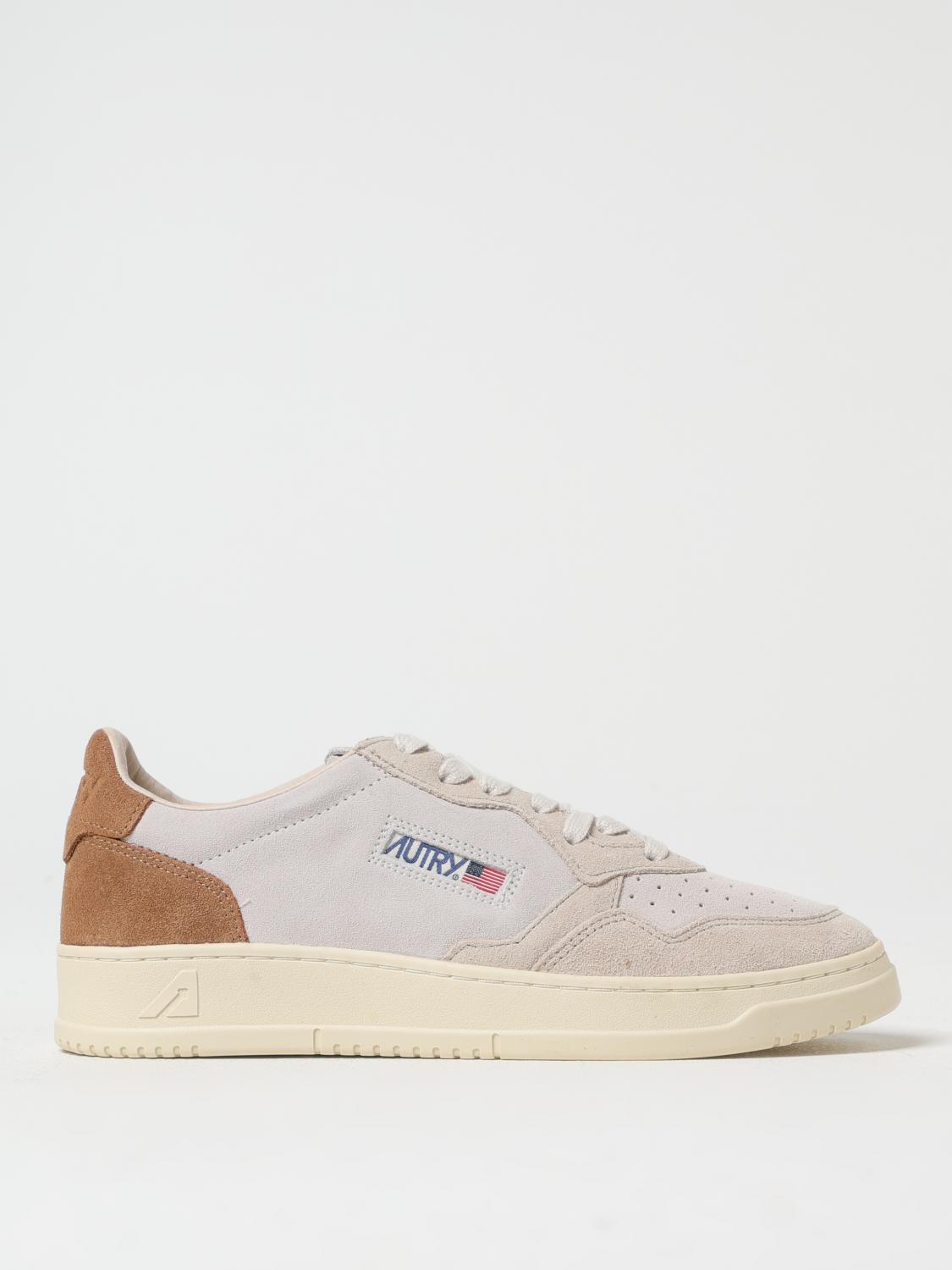 Medalist Low Top Sneakers
