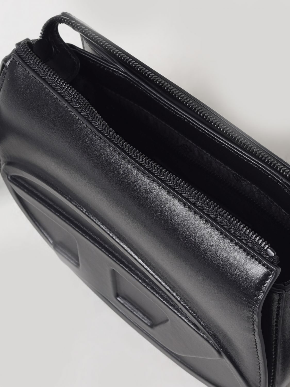 DMelody Crossbody Bag Zip Closure