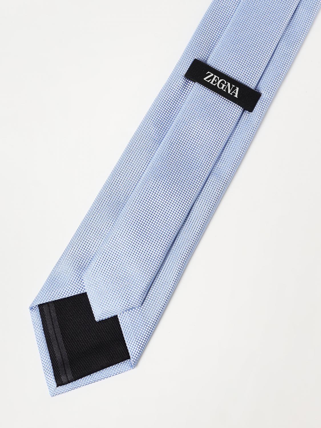 Classic Necktie Textured Design