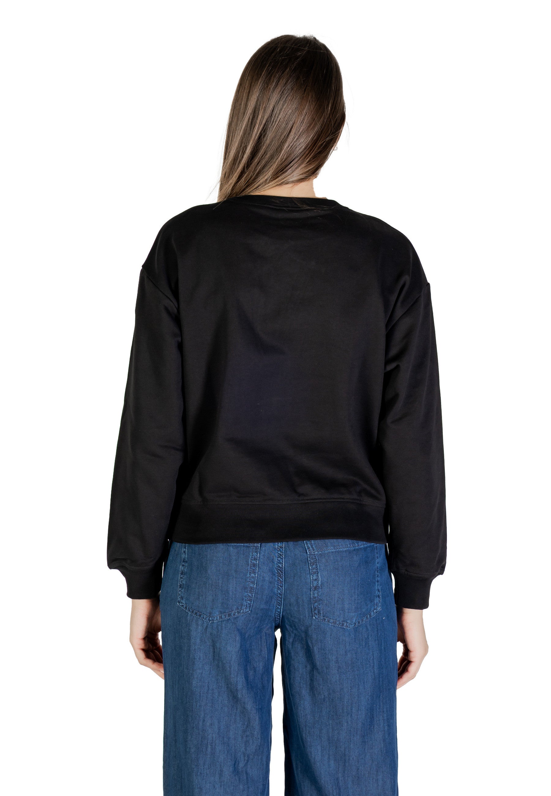228435586.jpg