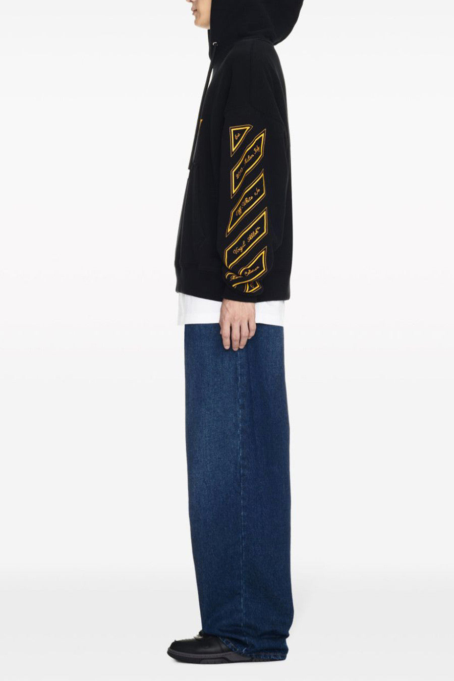 228435656.jpg