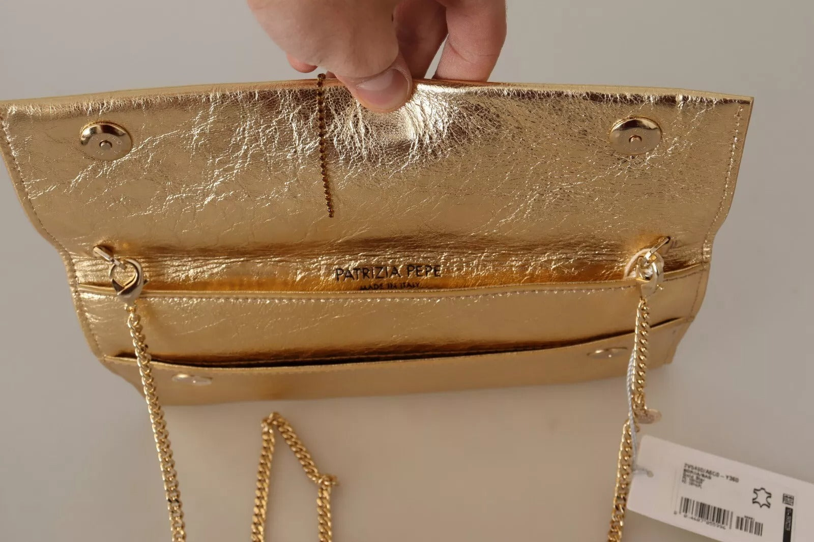 246364175.jpg