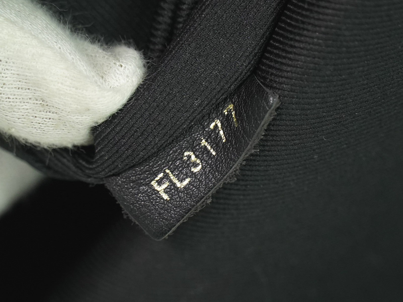 293225727.jpg