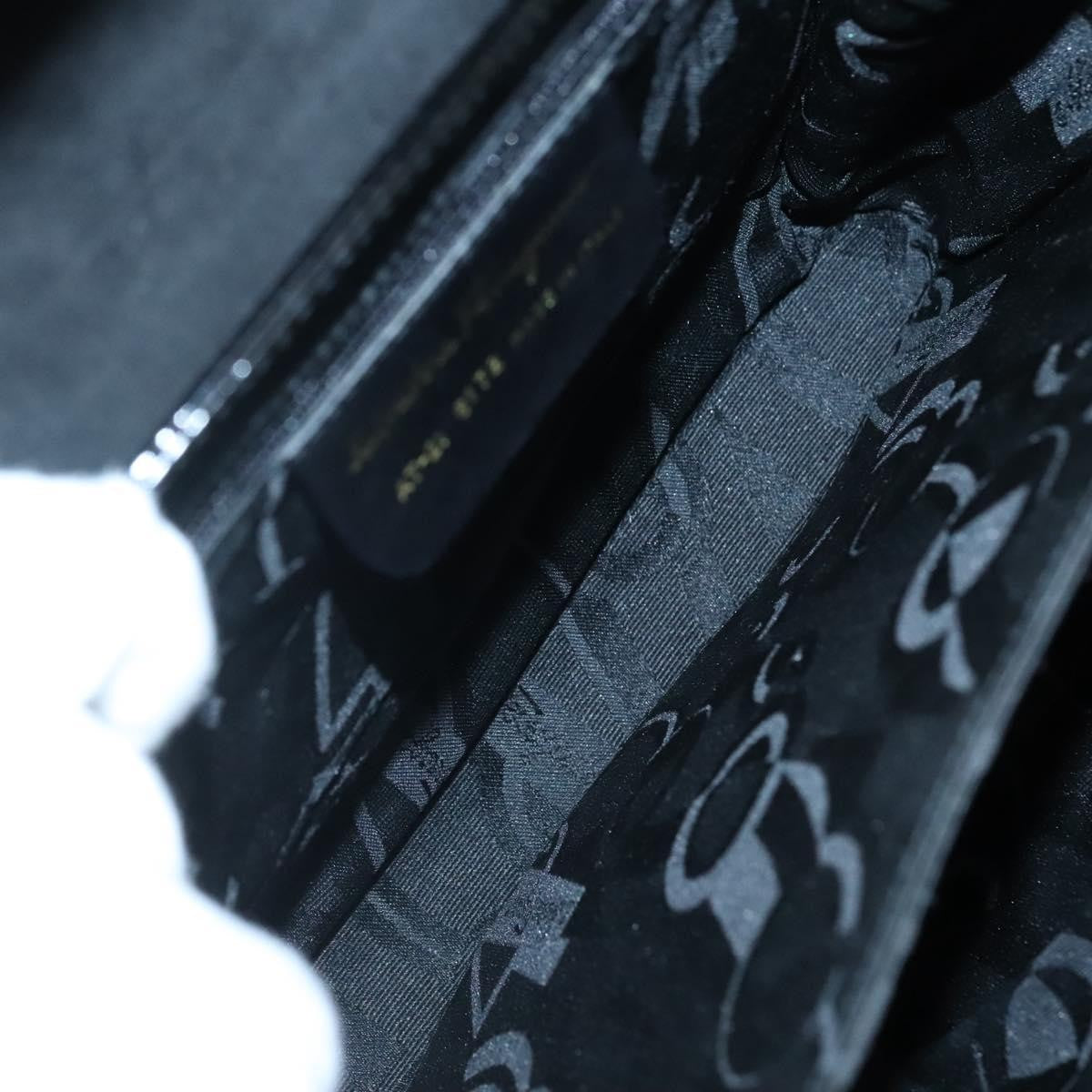 293231498.jpg