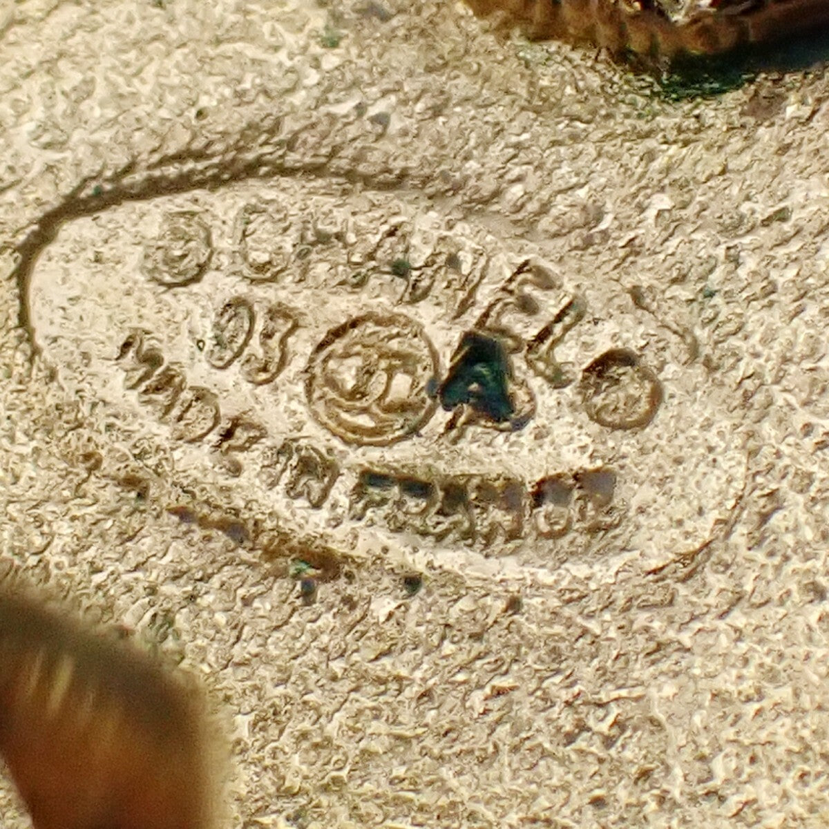 293244034.jpg