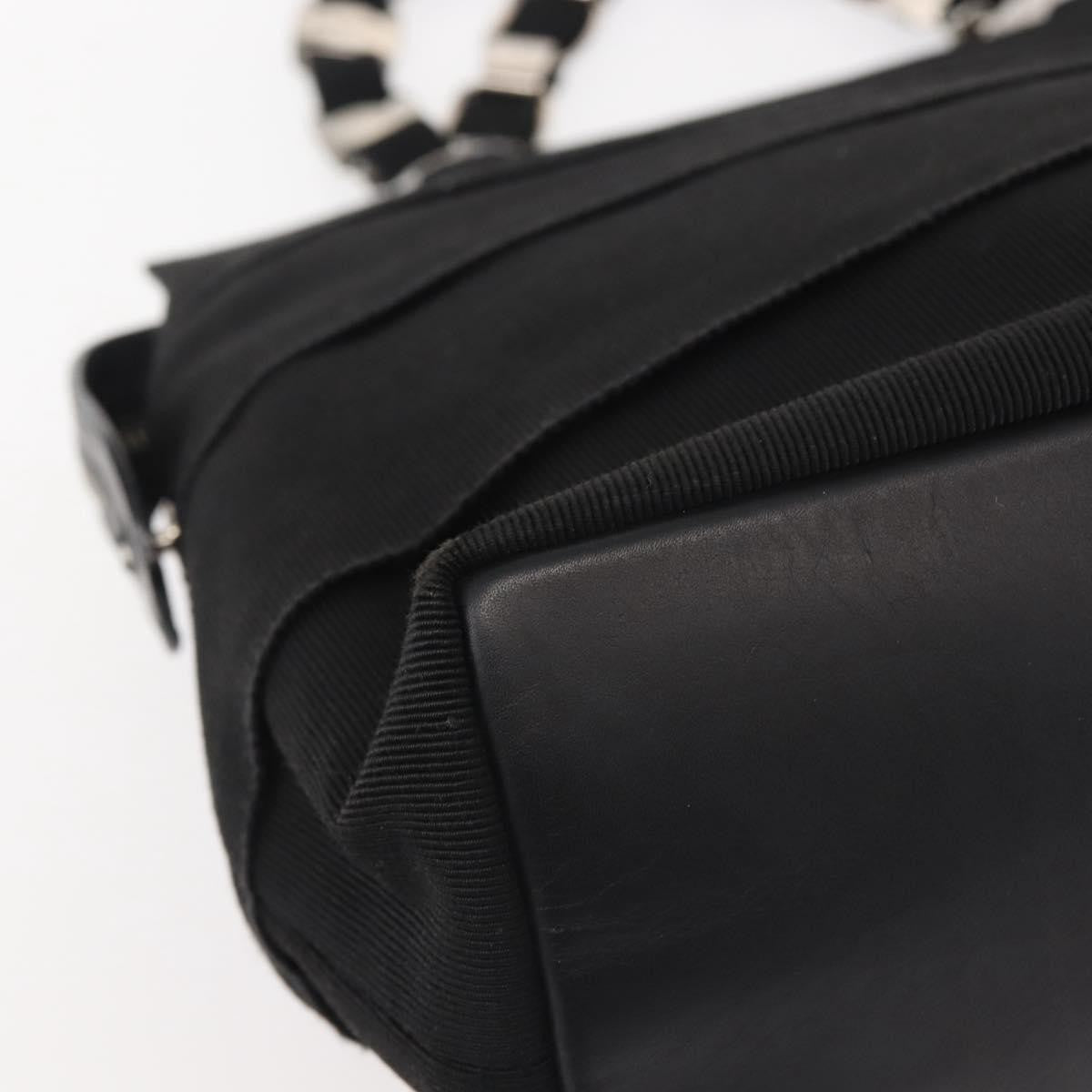 293245245.jpg