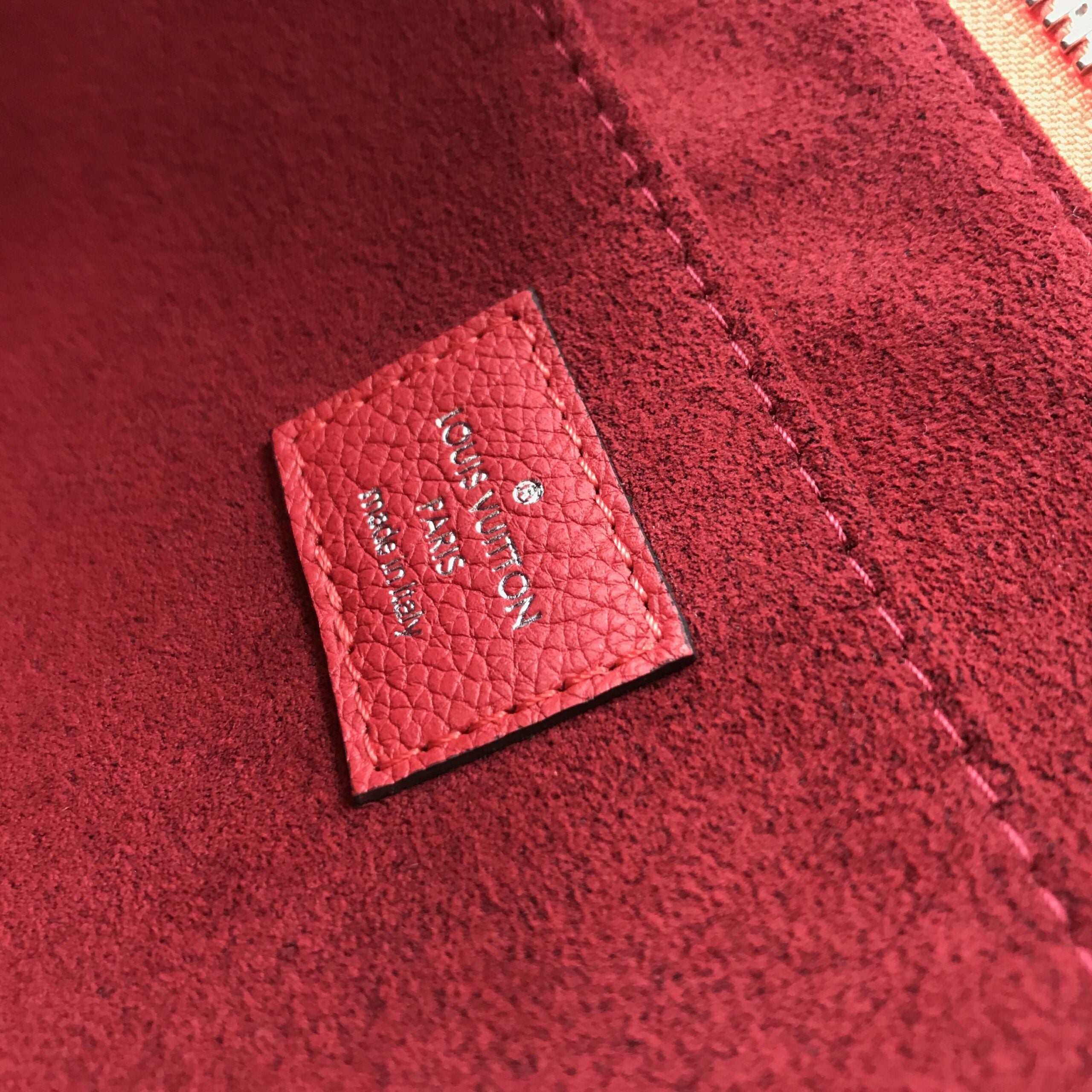 293257383.jpg