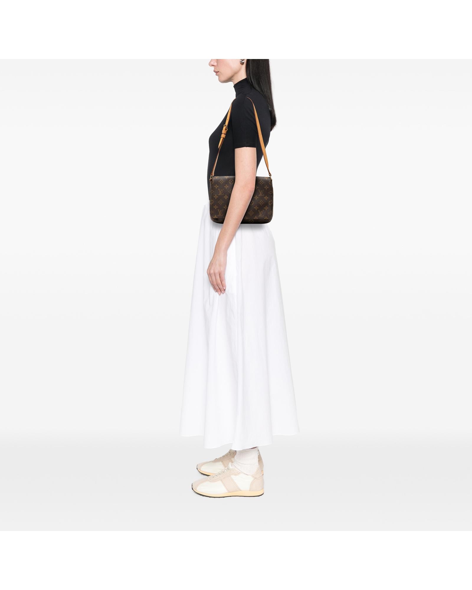 293415884.jpg