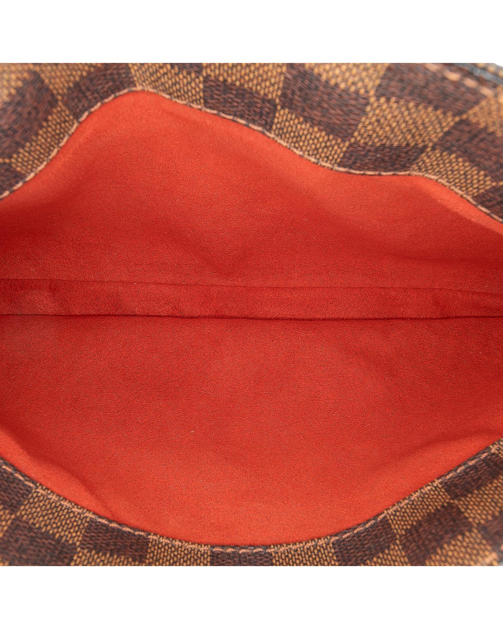 293419275.jpg