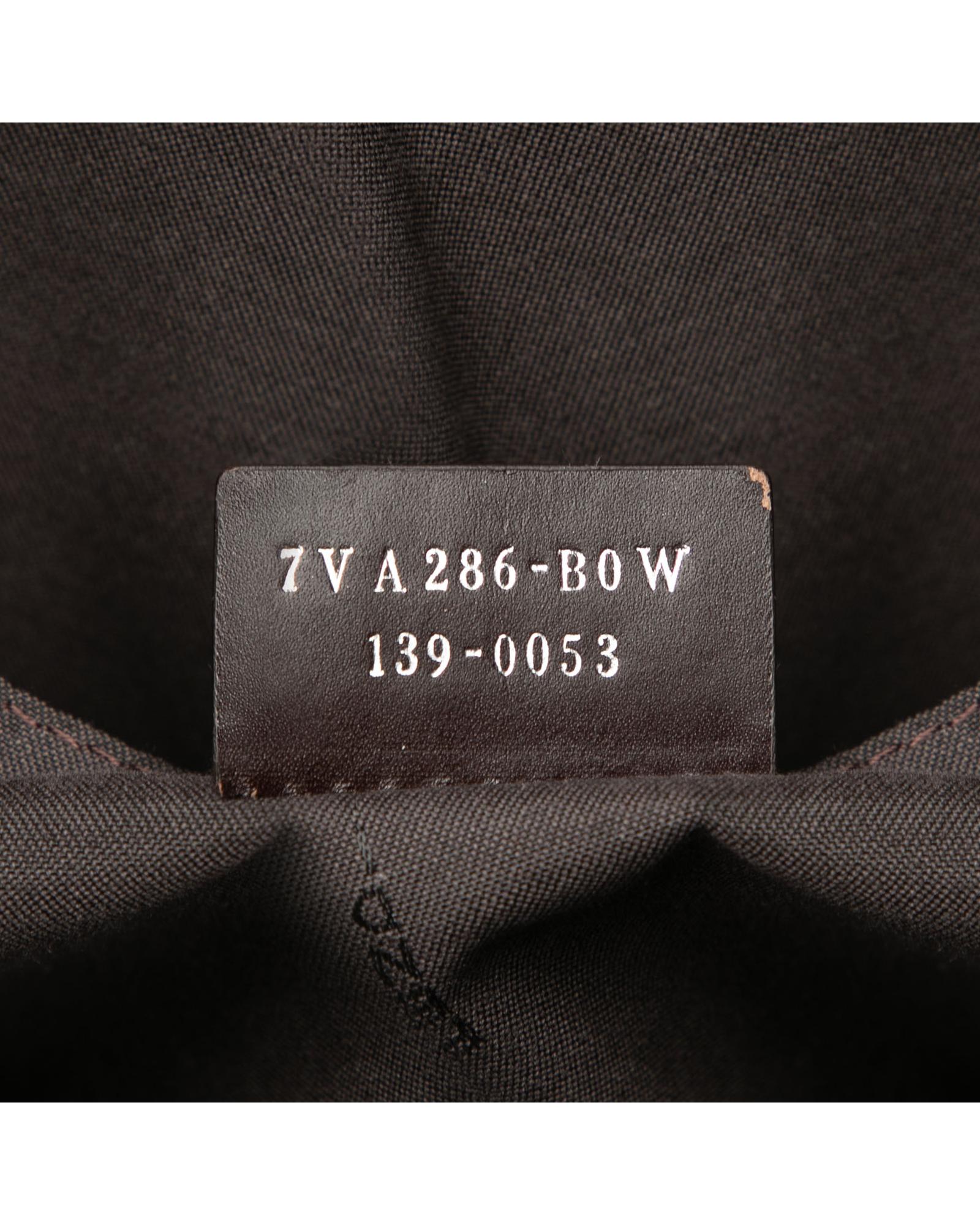 293424756.jpg