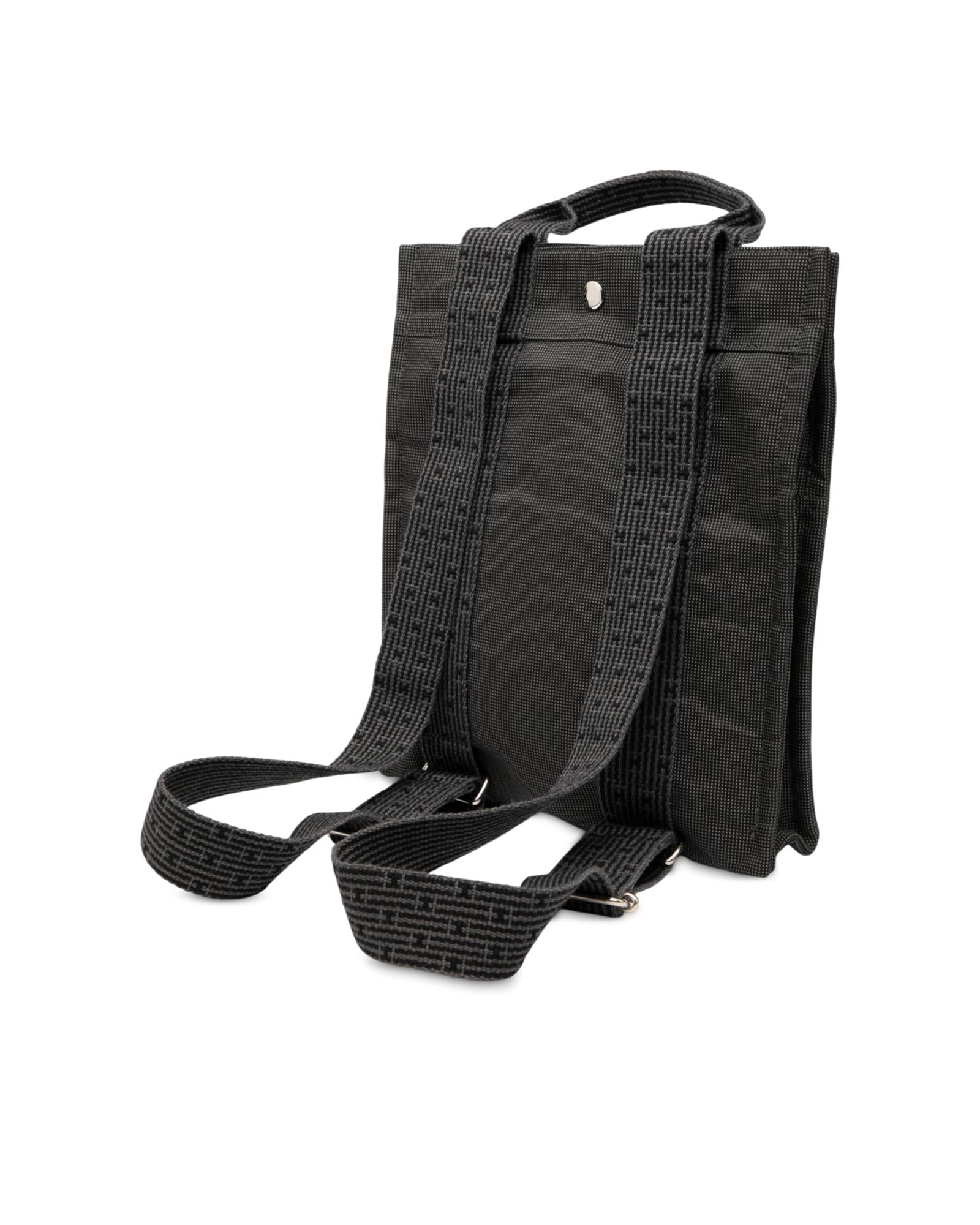 293430872.jpg