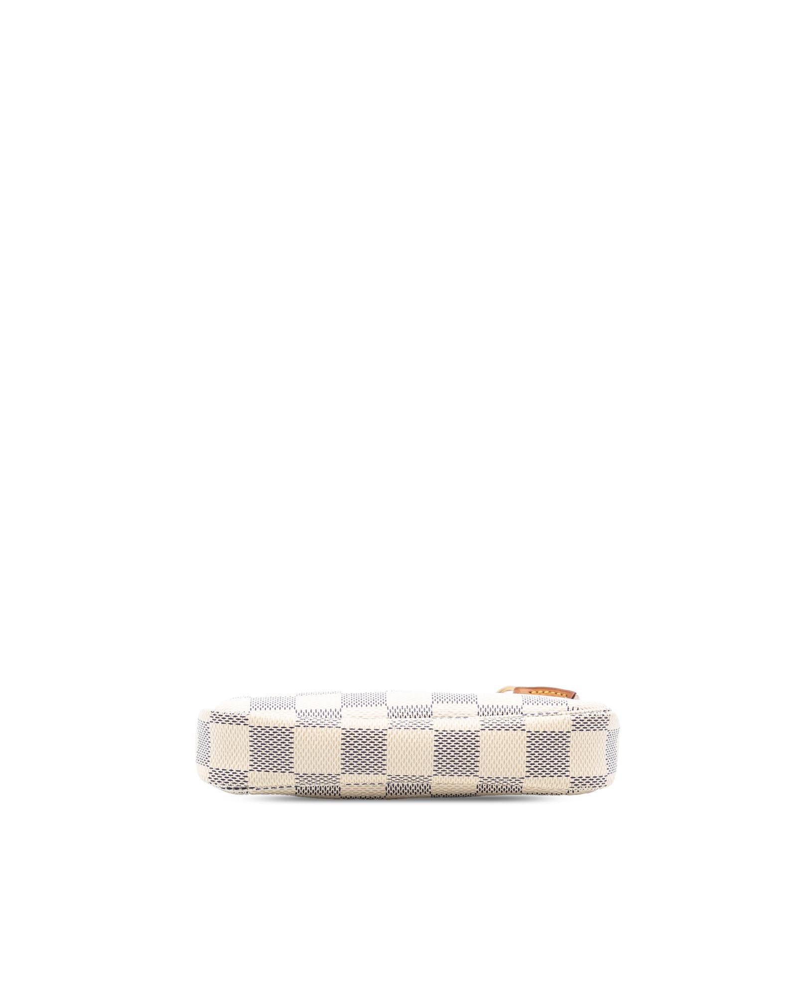 293445483.jpg