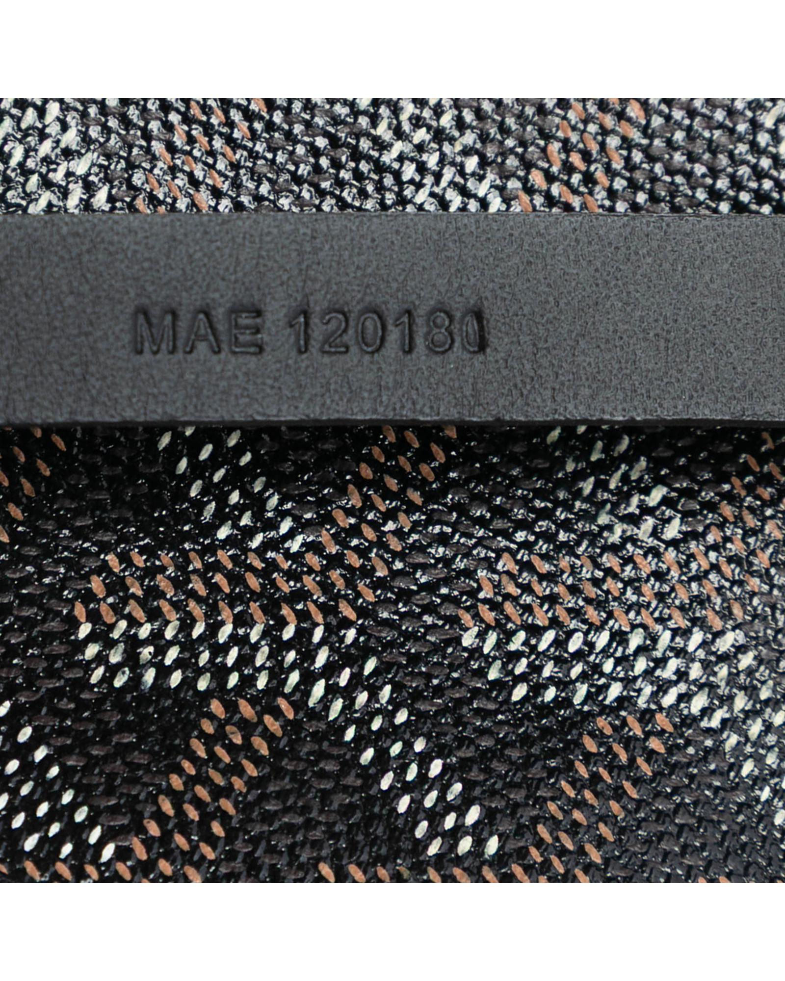 293460947.jpg