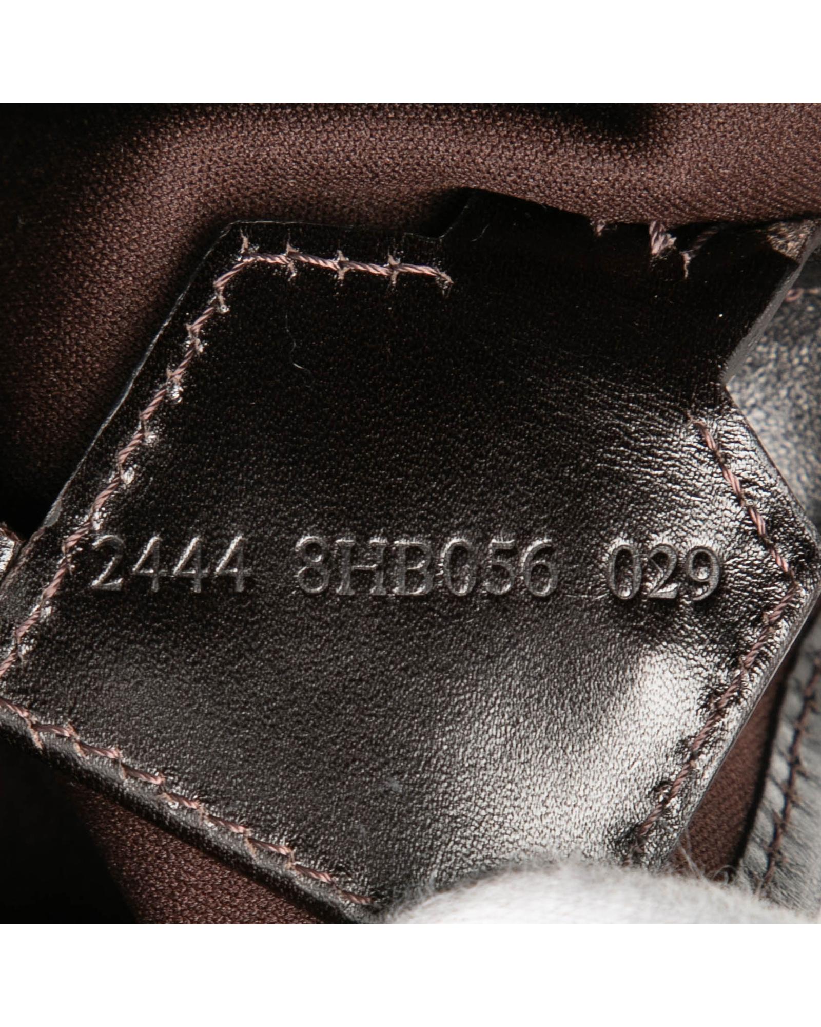 293467467.jpg