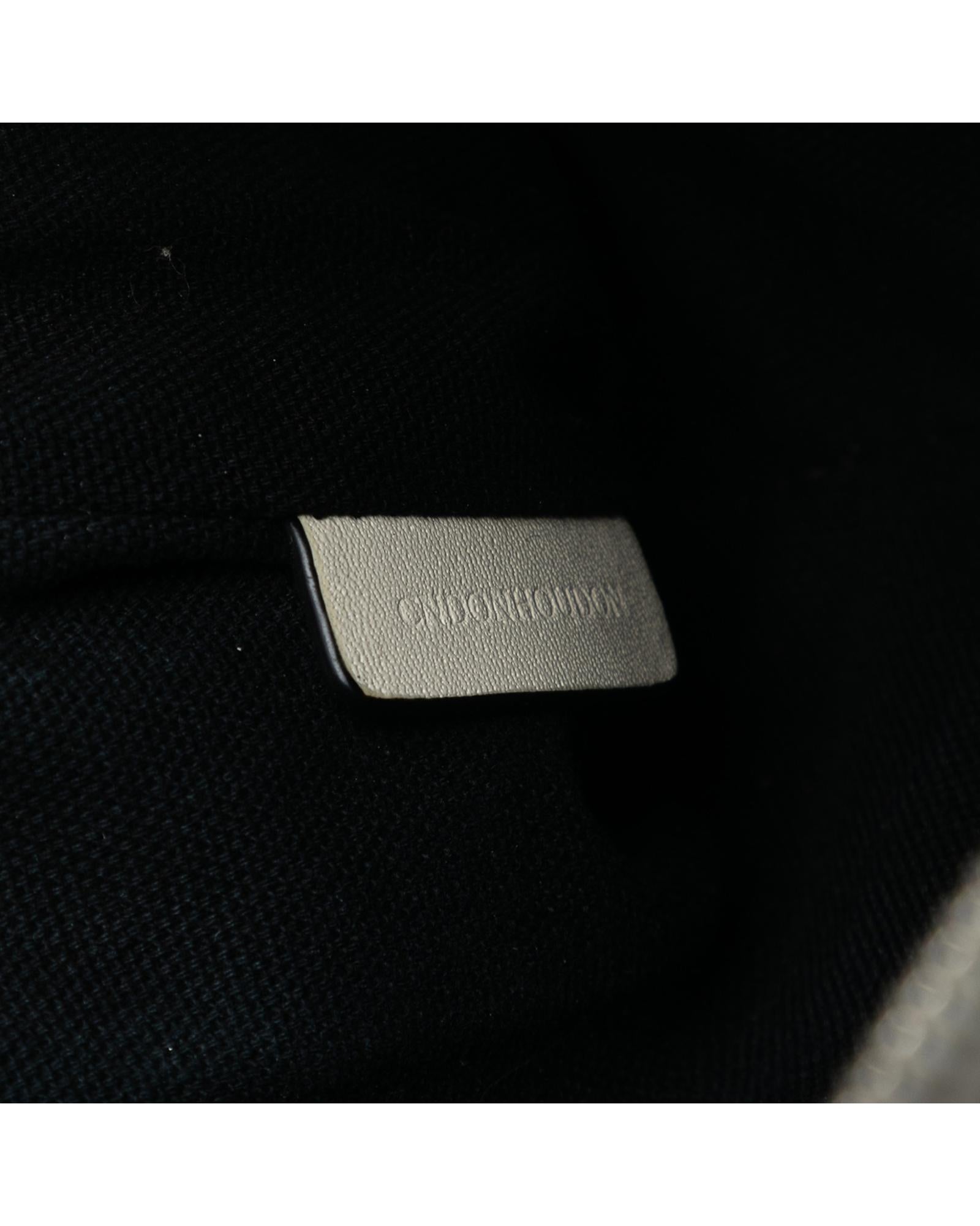 293482765.jpg