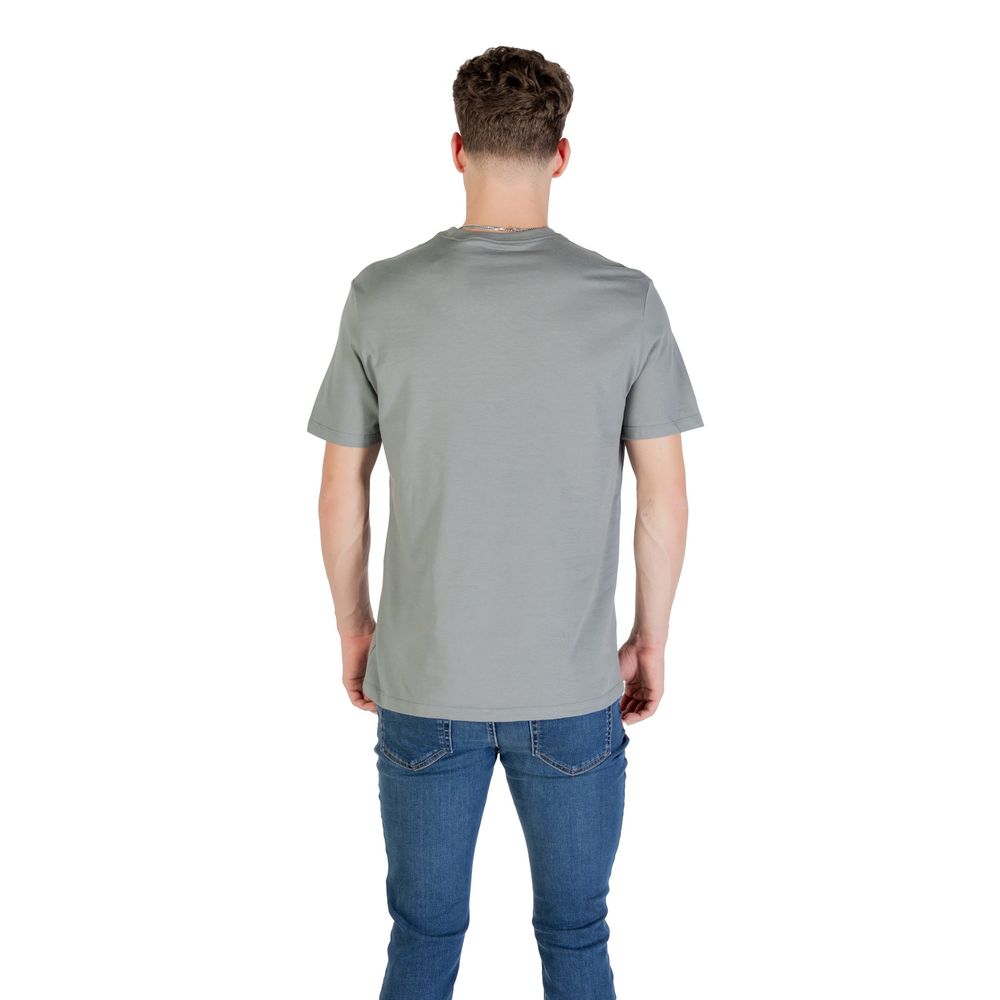 293700286.jpg