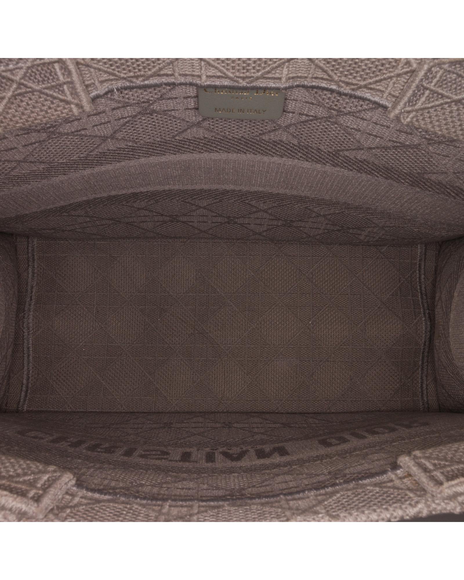294904454.jpg