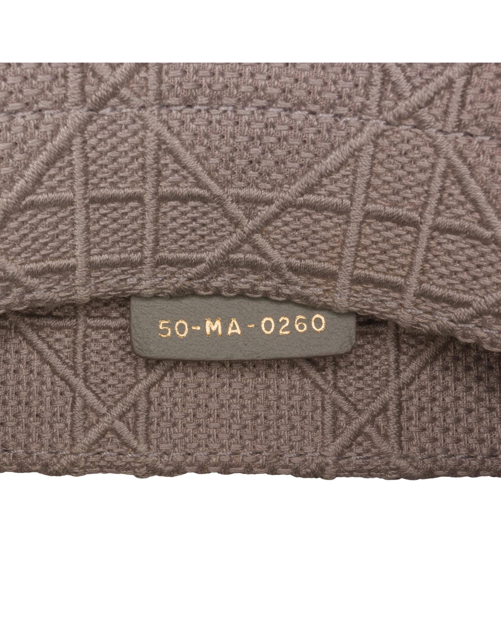 294904456.jpg