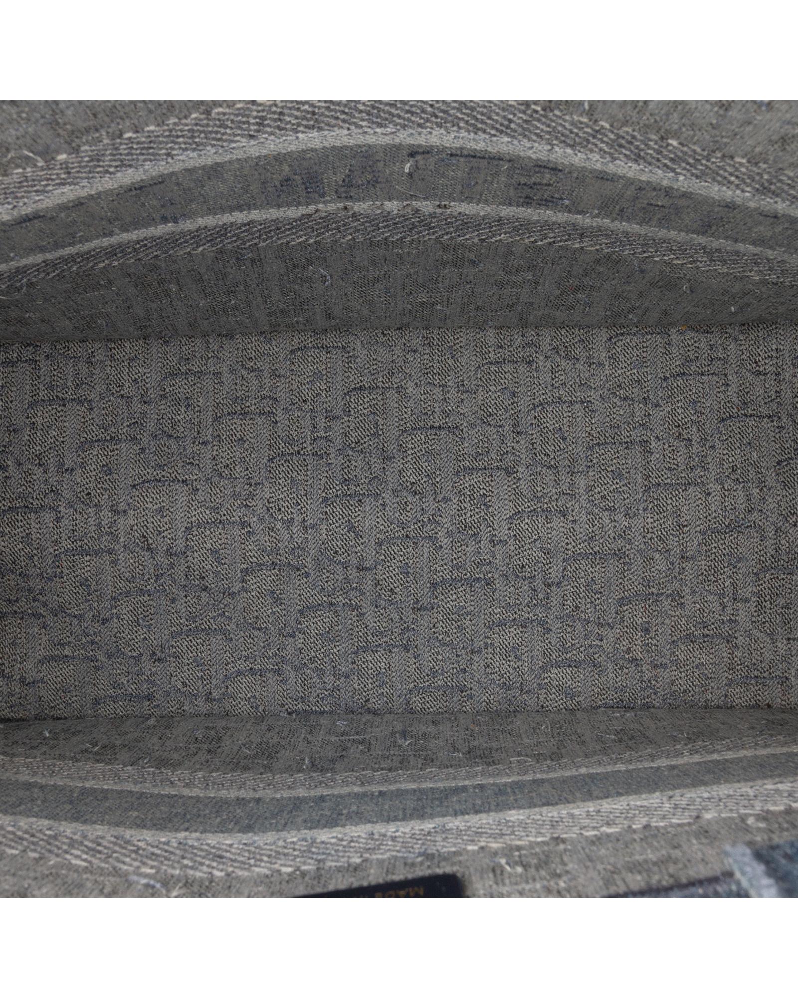 294919602.jpg