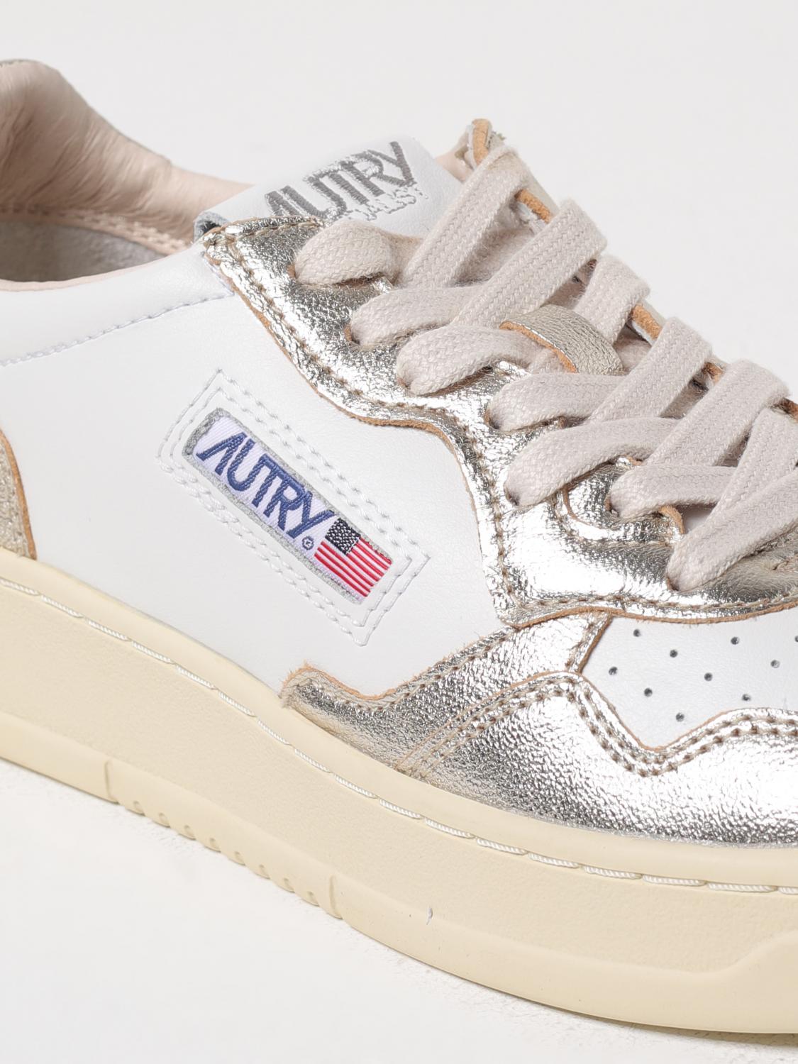 Medalist Low Top Sneaker