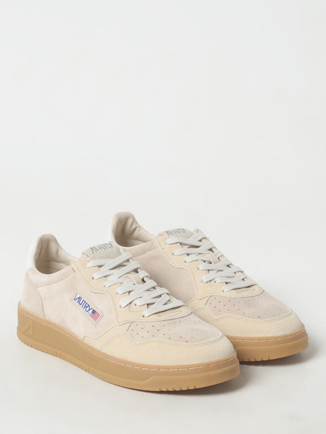 Medalist Low Top Sneaker