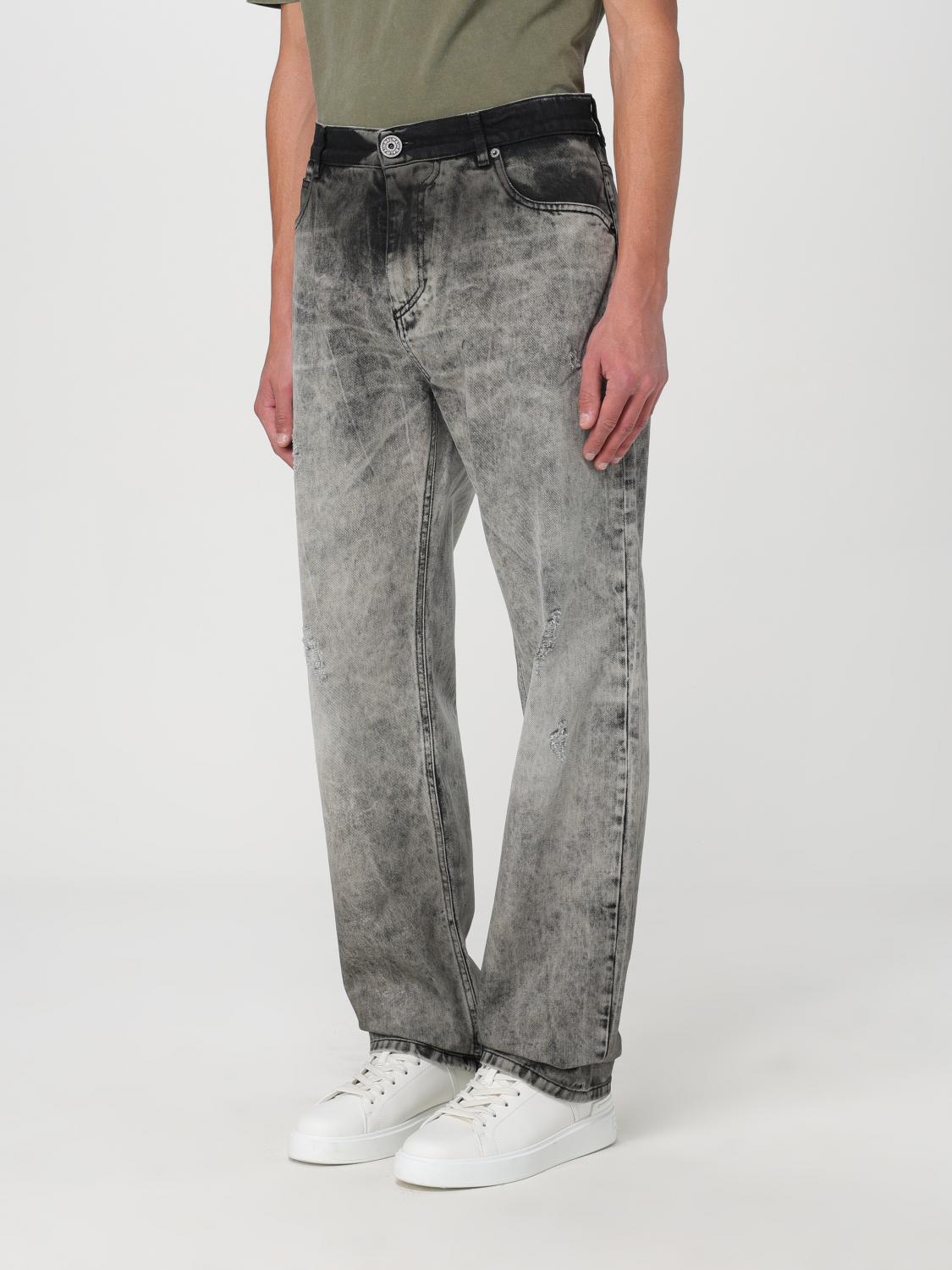 Relaxed Fit Distressed Jeans