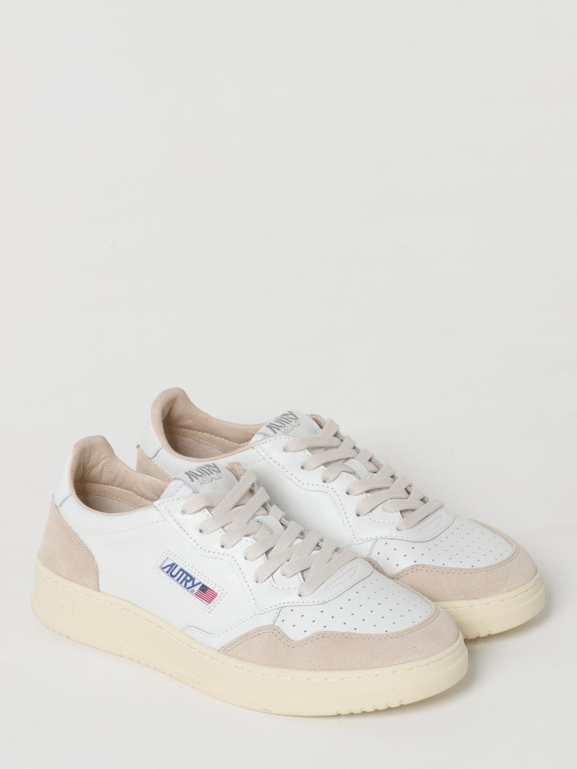 Medalist Low Top Sneaker