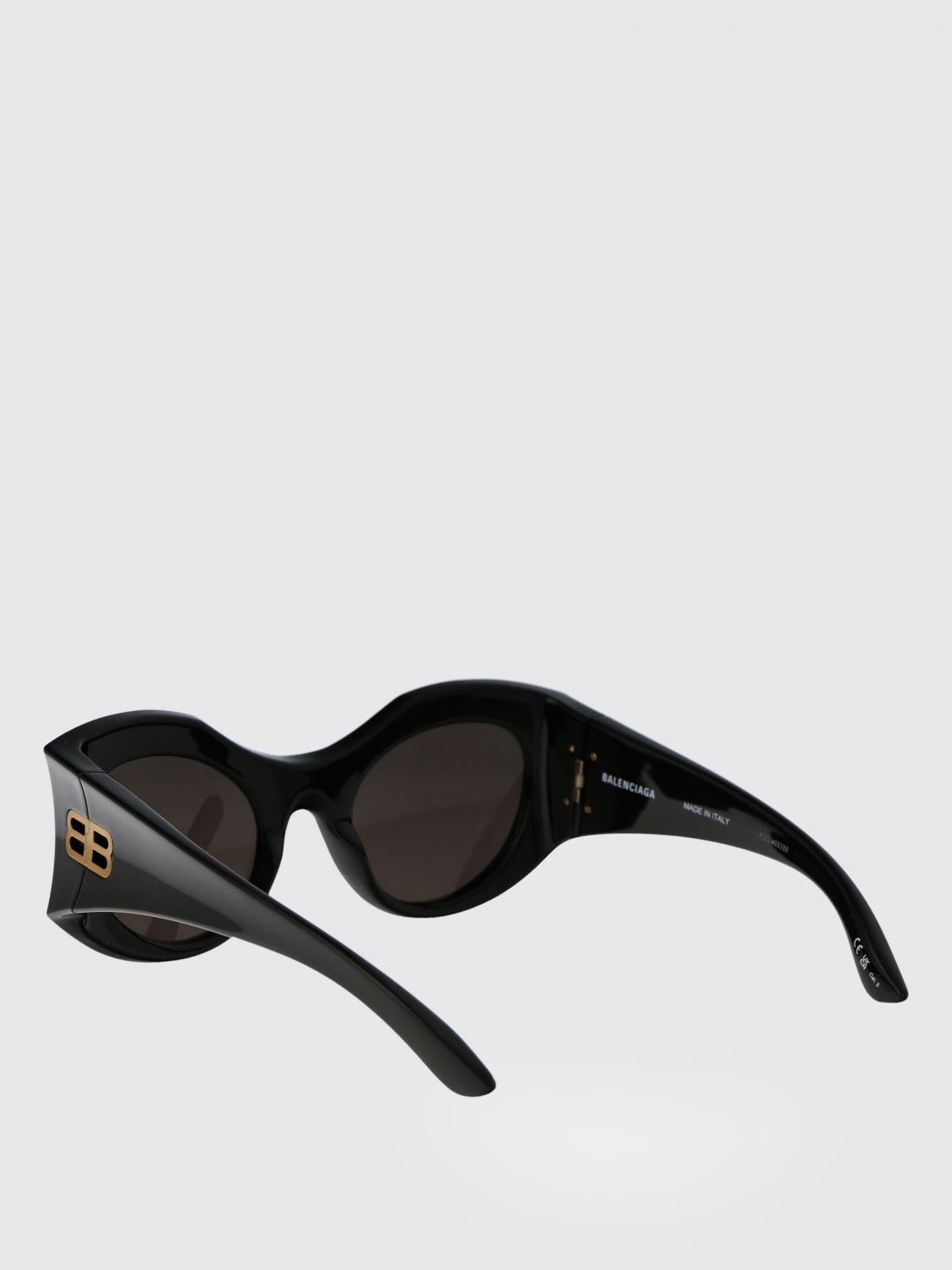 Stylish Rectangular Frame Sunglasses