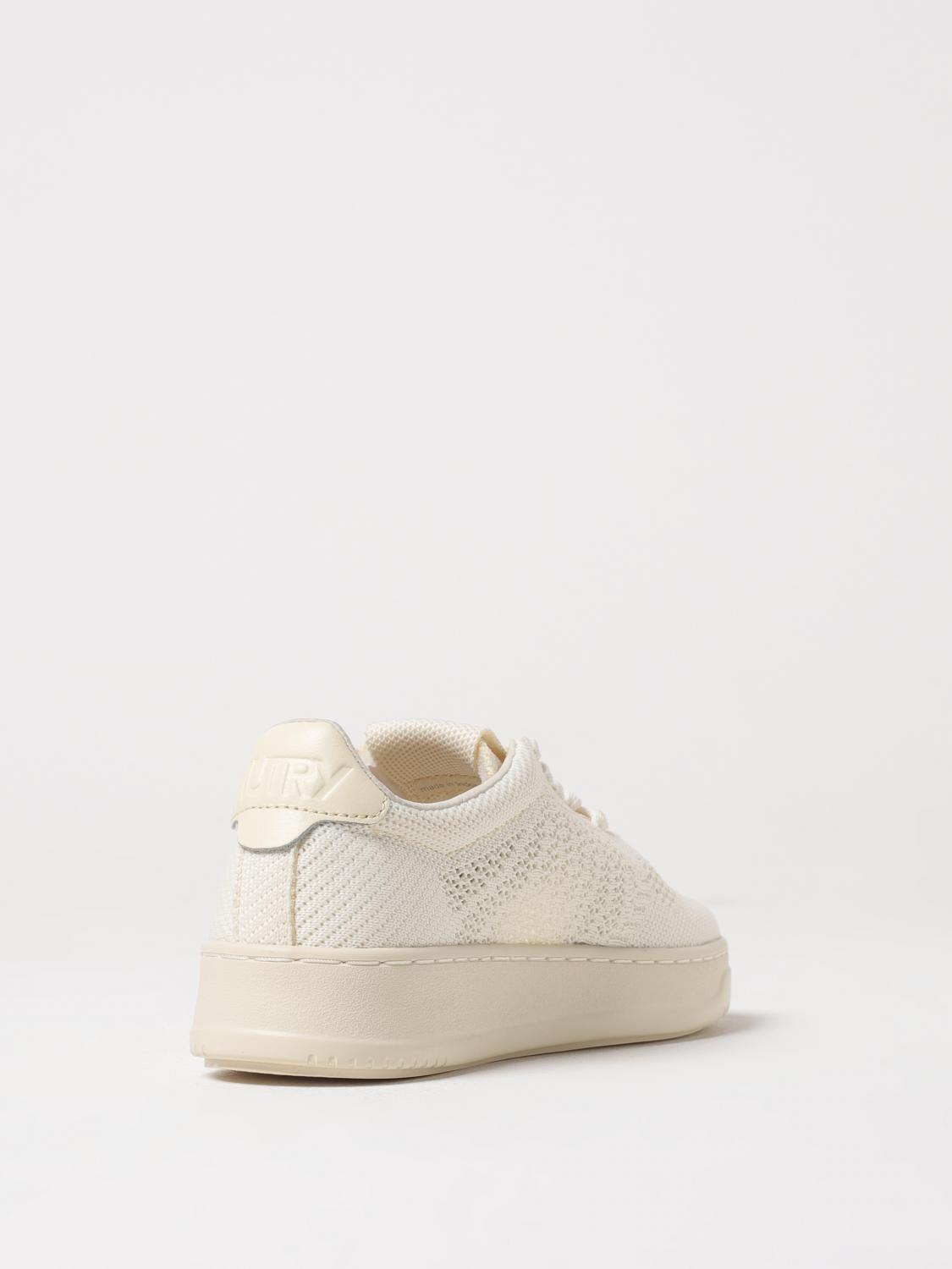 Medalist Knit Casual Sneaker