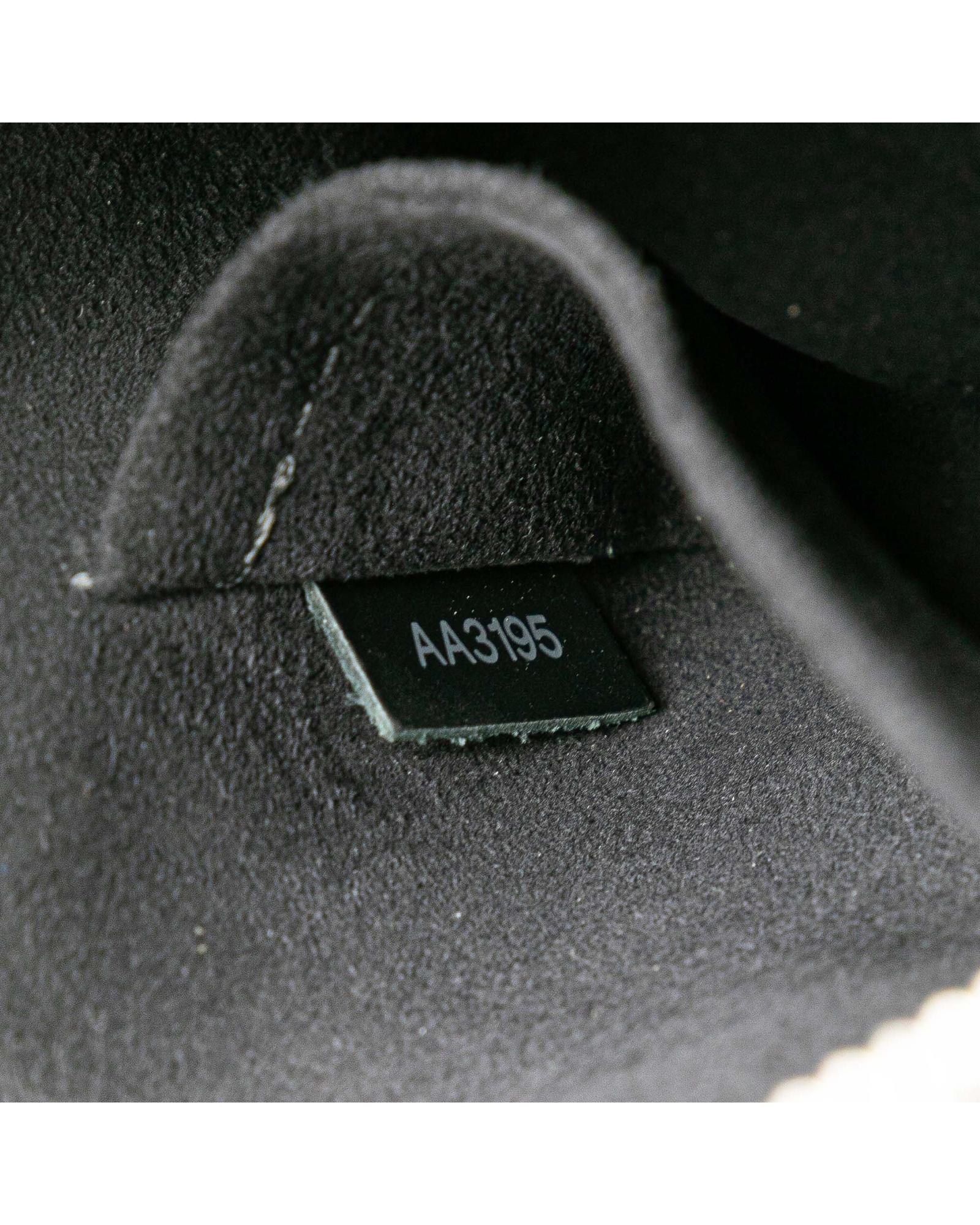 236550393.jpg