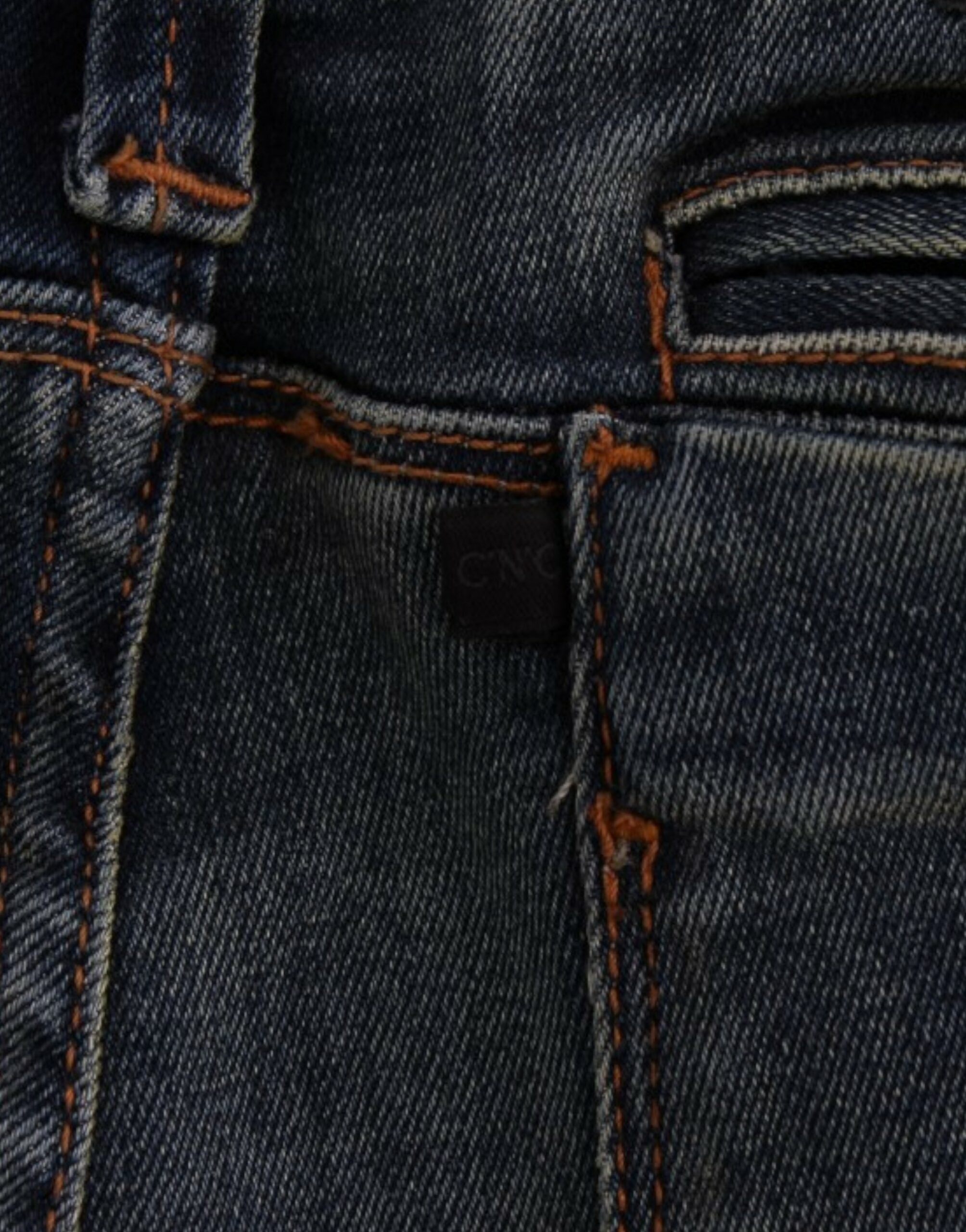 293035904.jpg