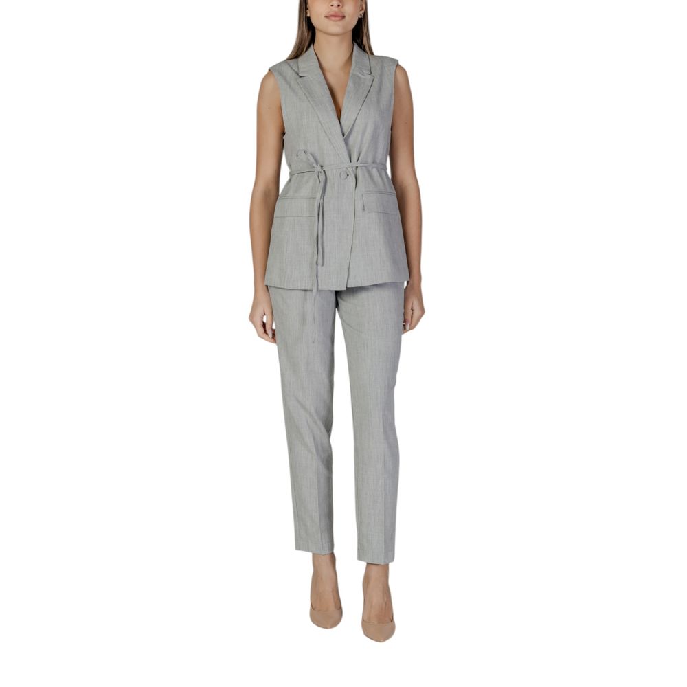 293177398.jpg