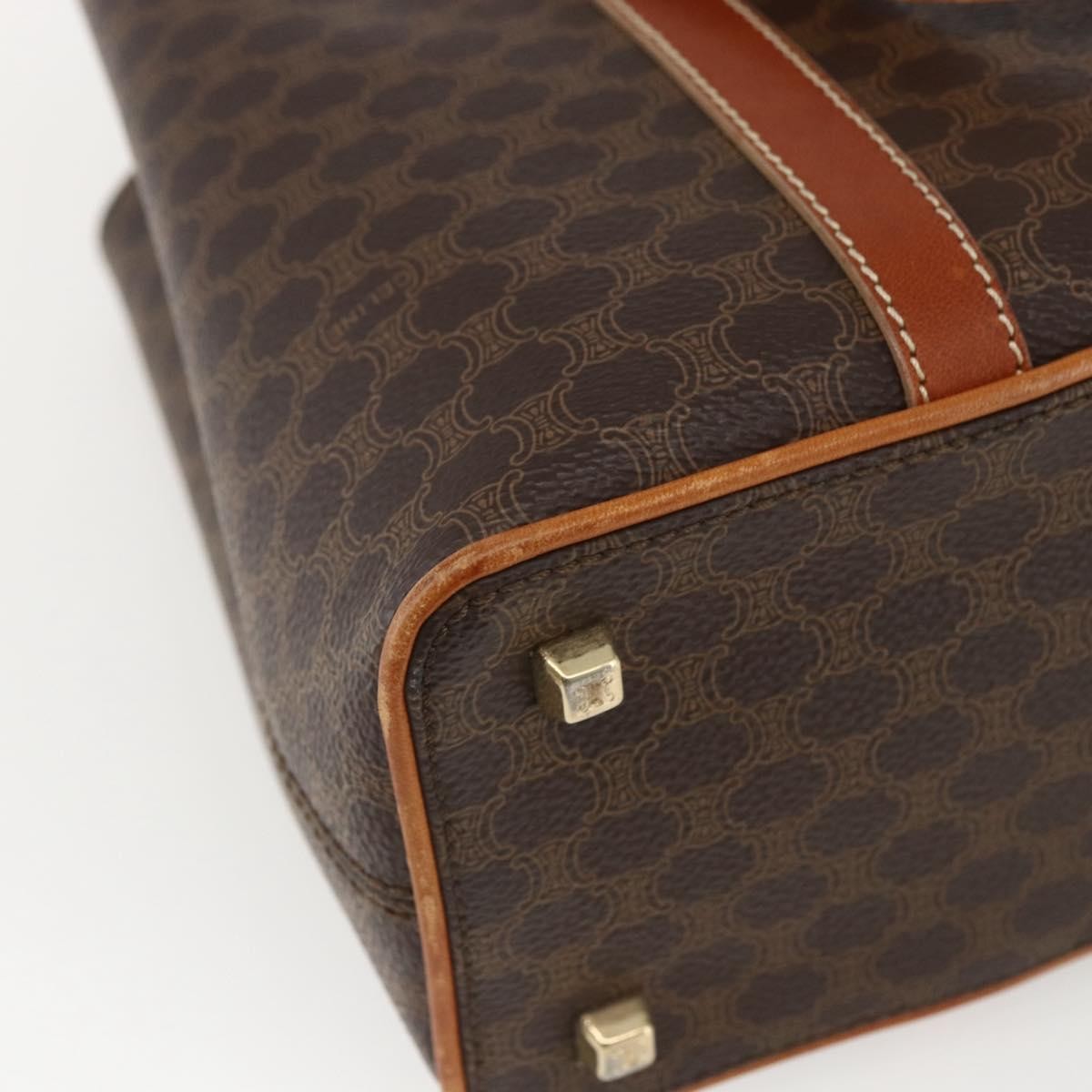 293228332.jpg