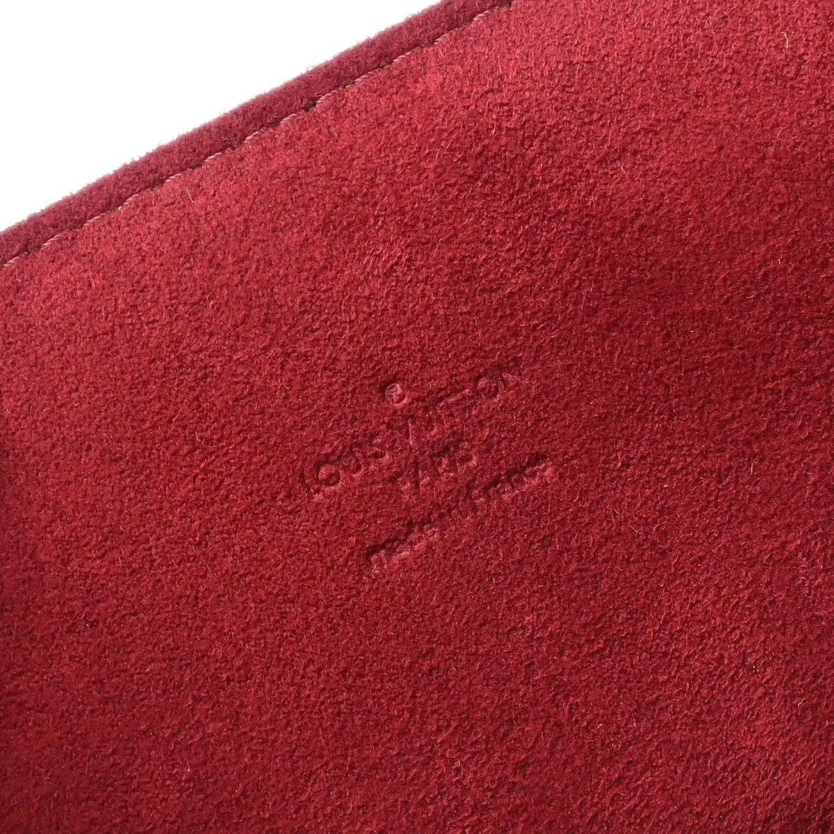 293243073.jpg