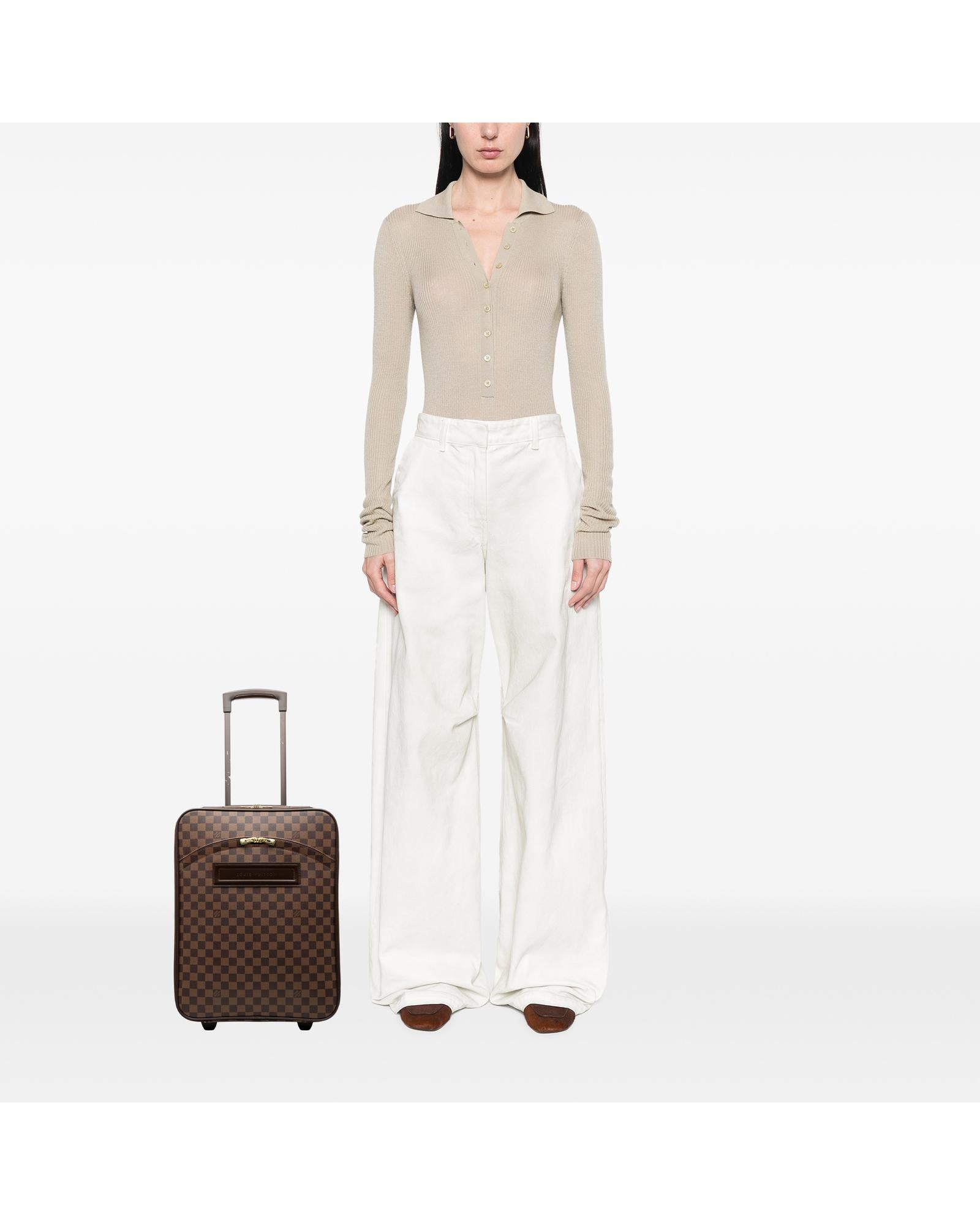 293385218.jpg