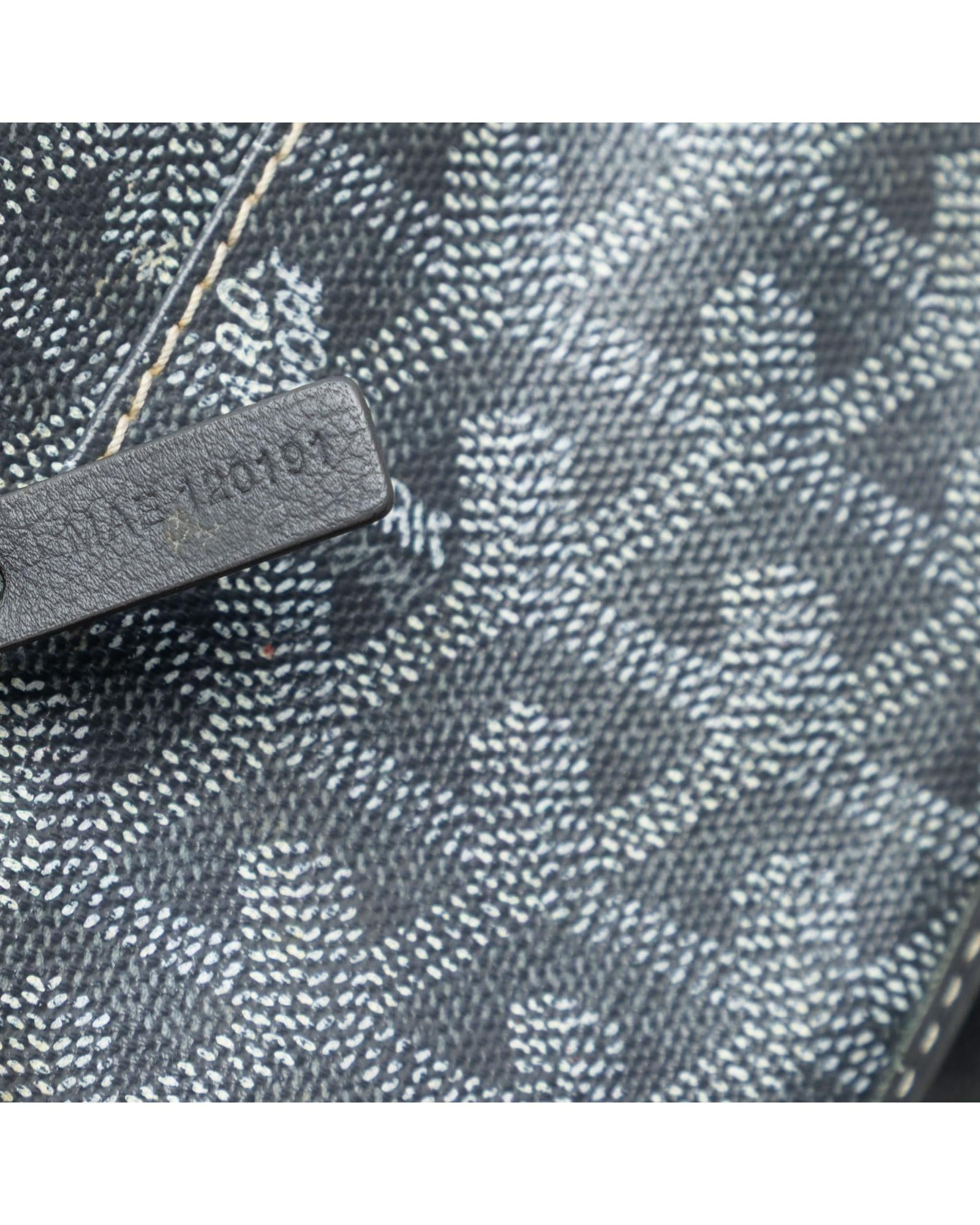 293392239.jpg