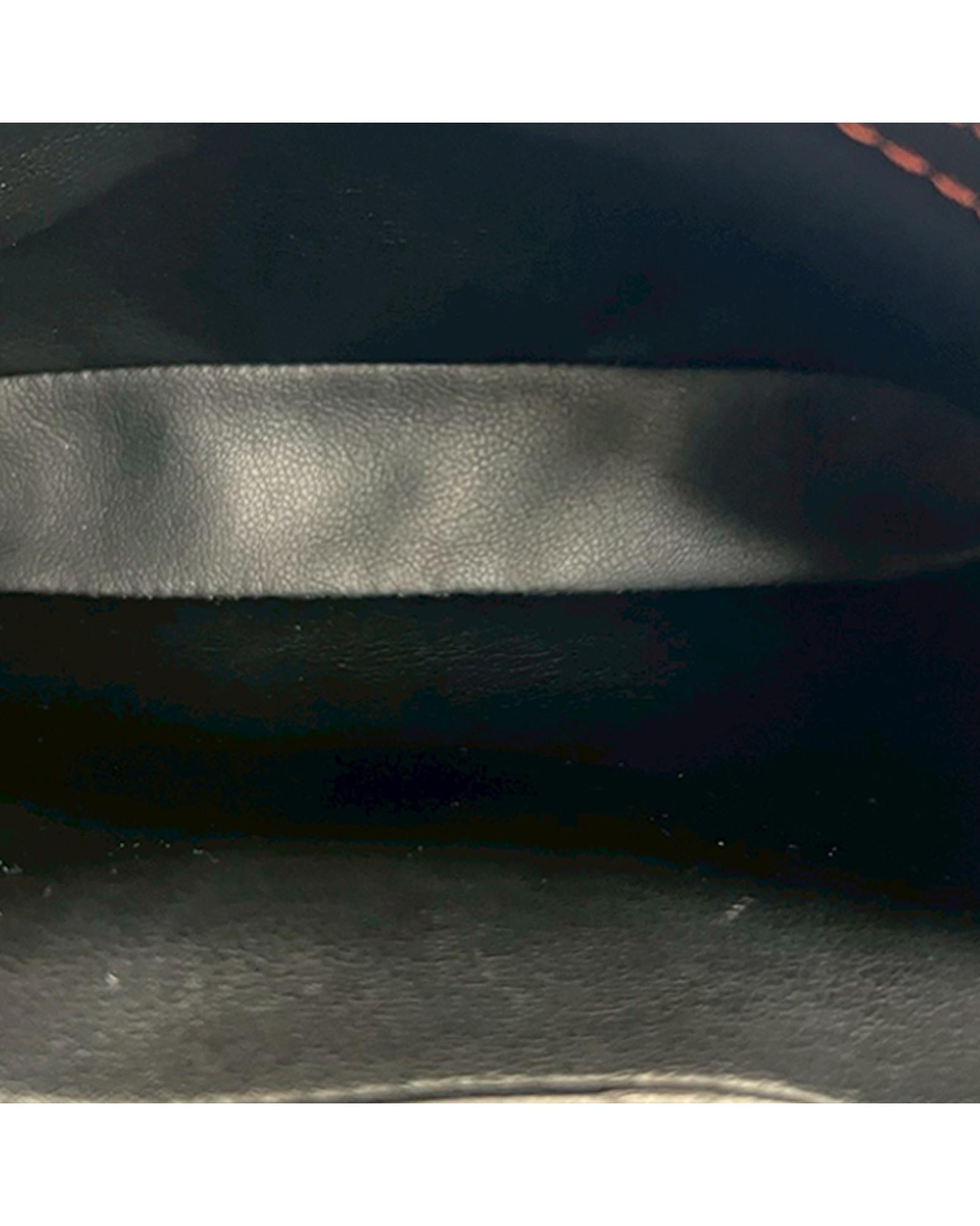 293396707.jpg