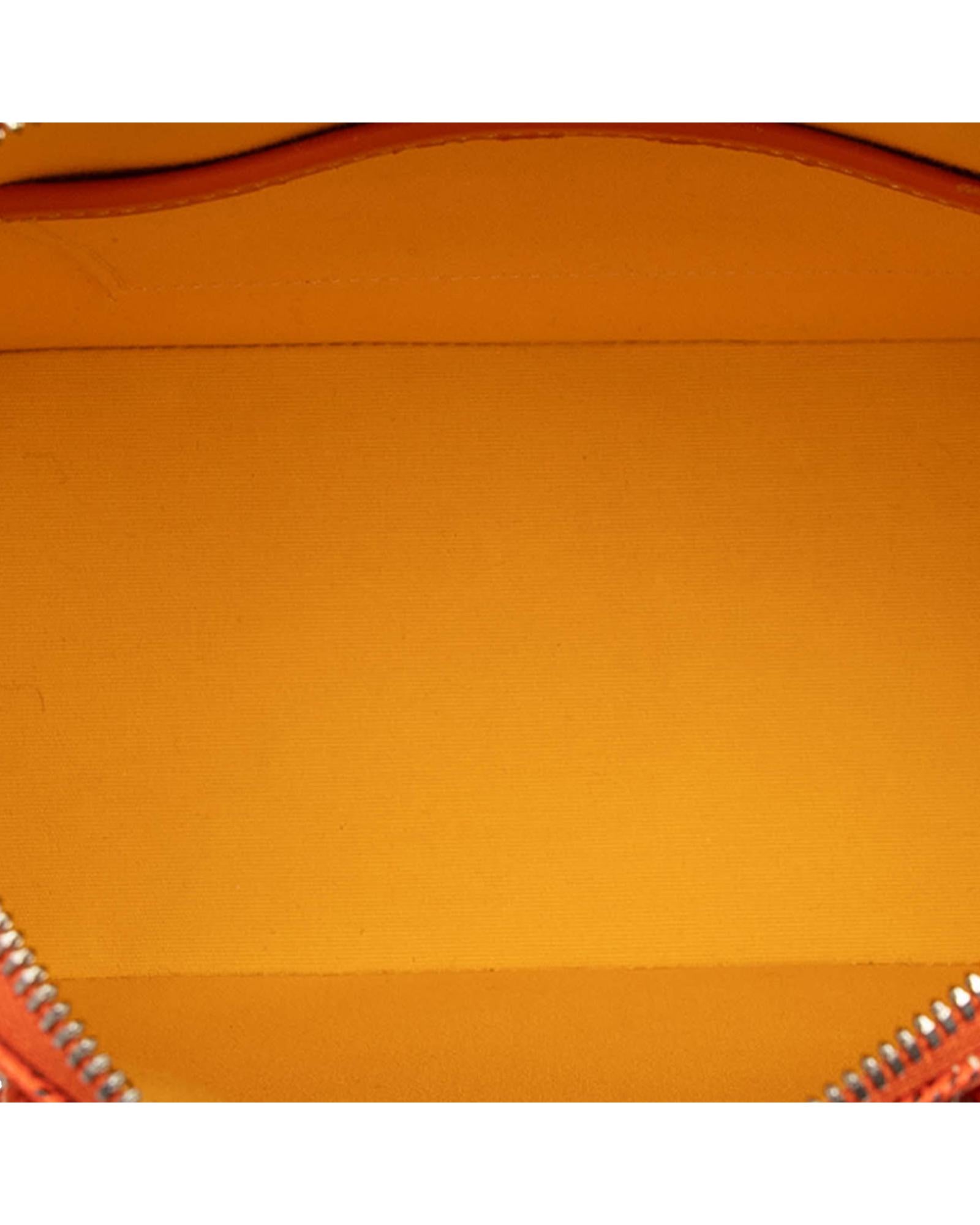 293401042.jpg