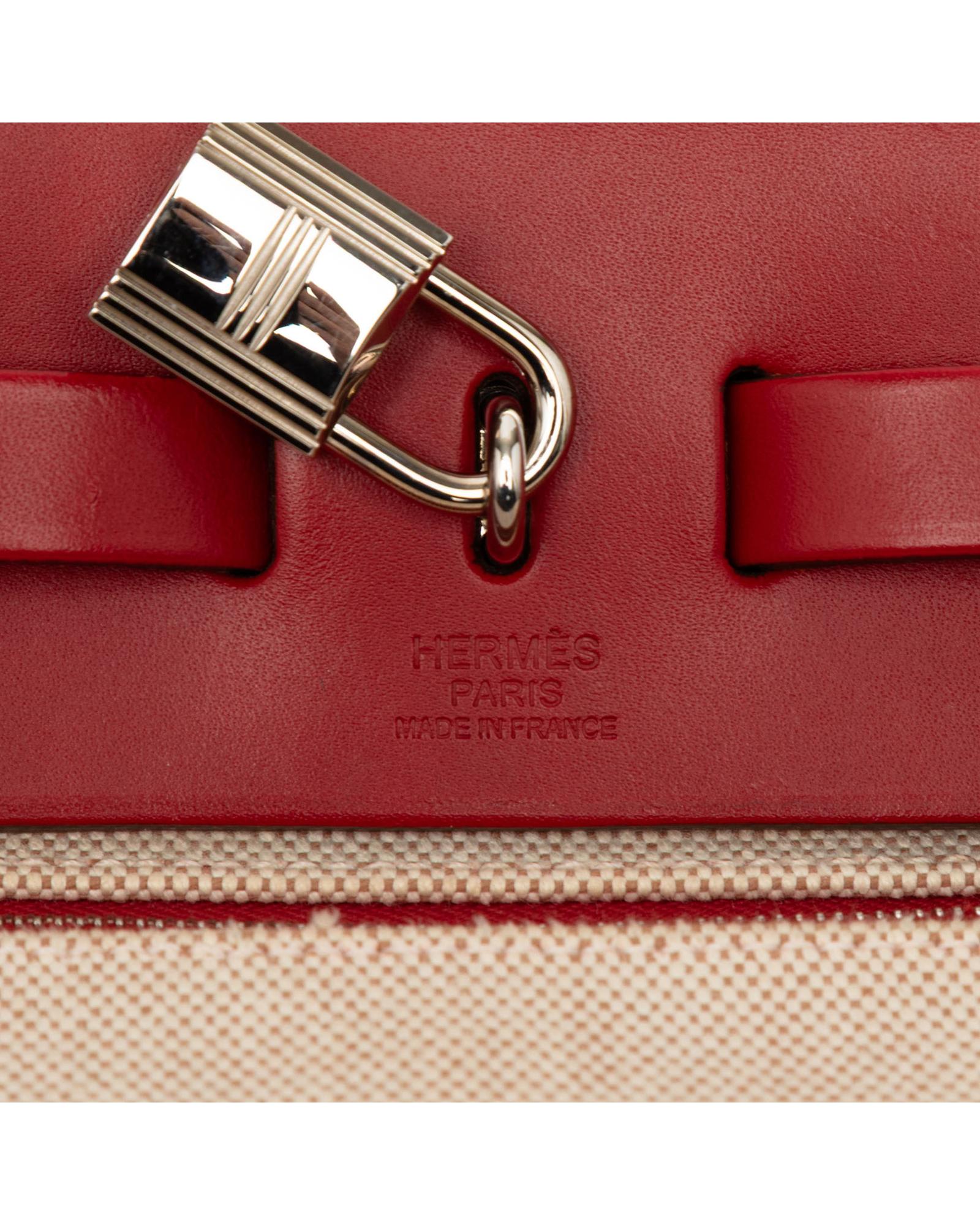 293418374.jpg