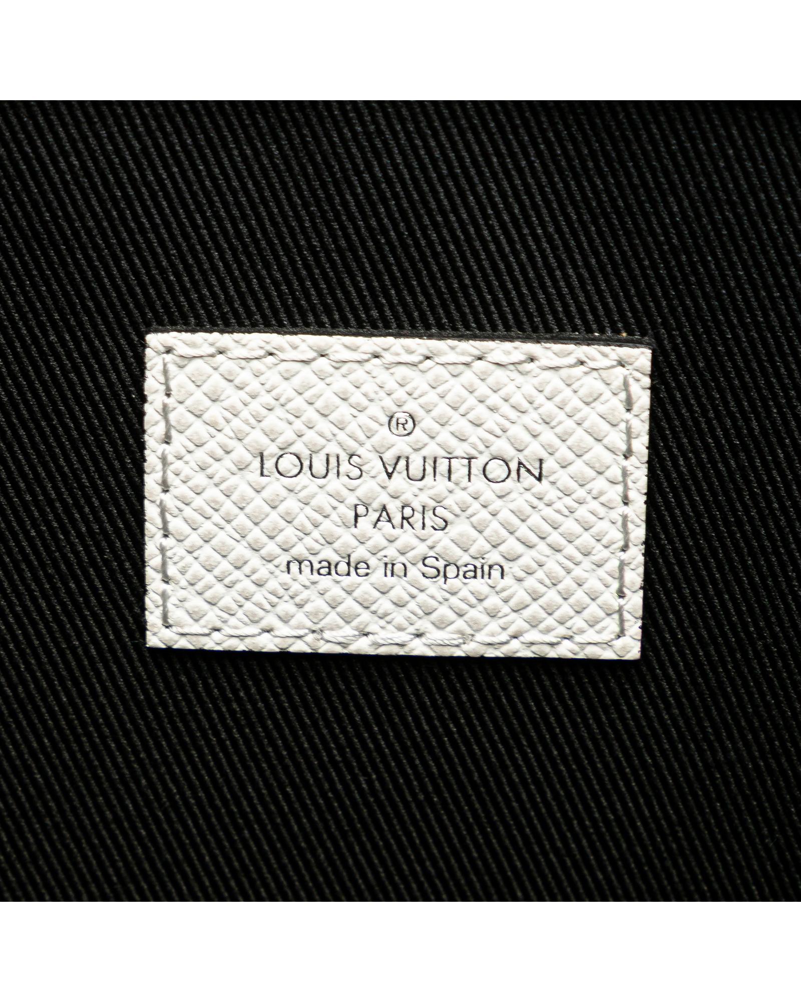 293421068.jpg