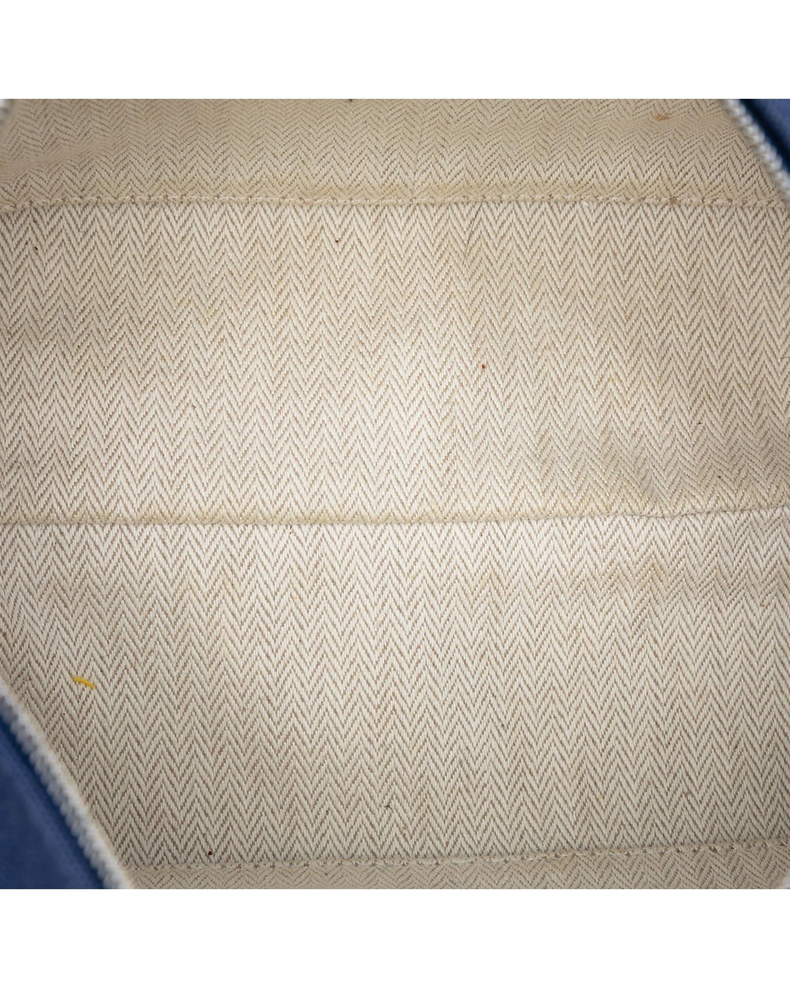 293421637.jpg