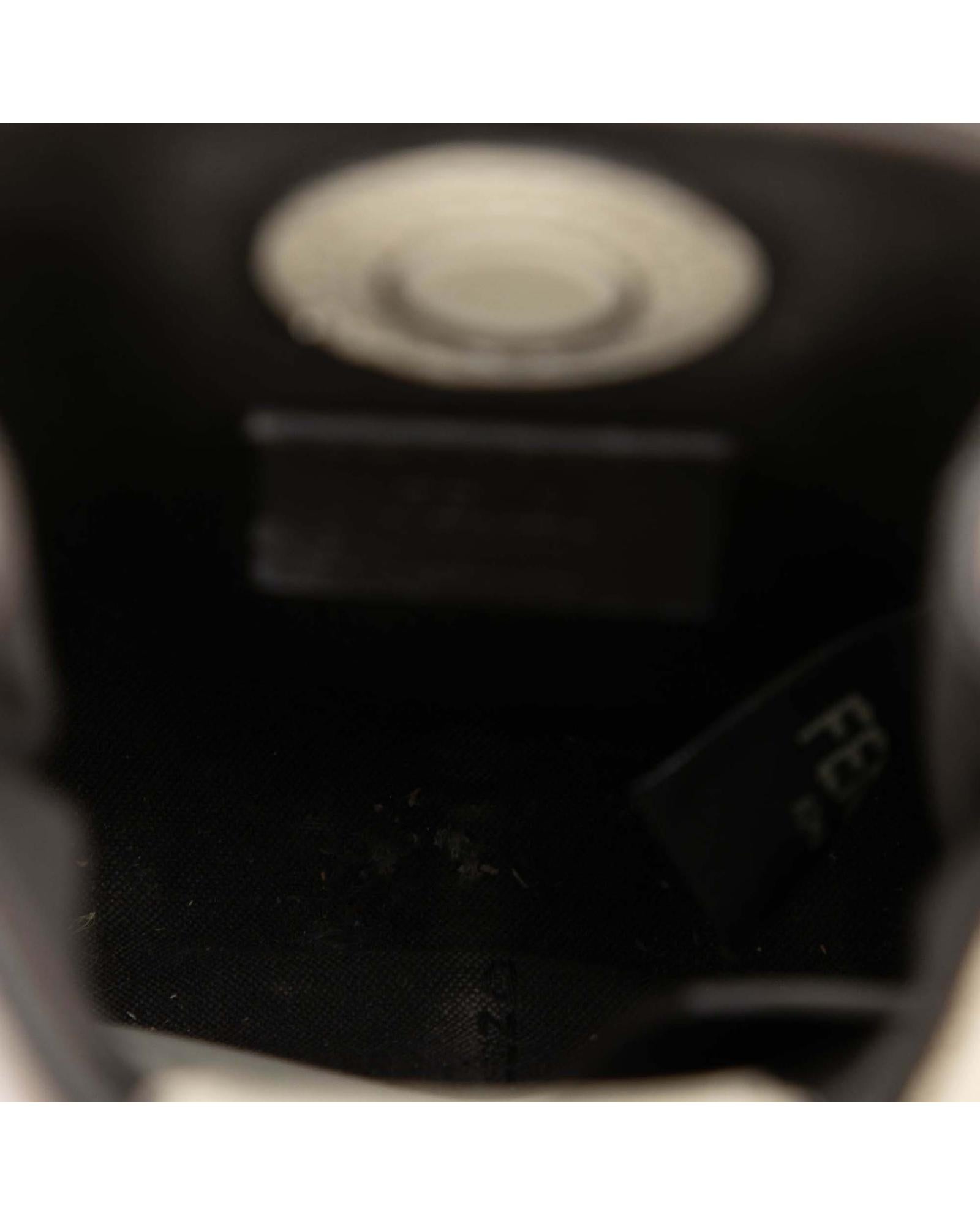 293423239.jpg