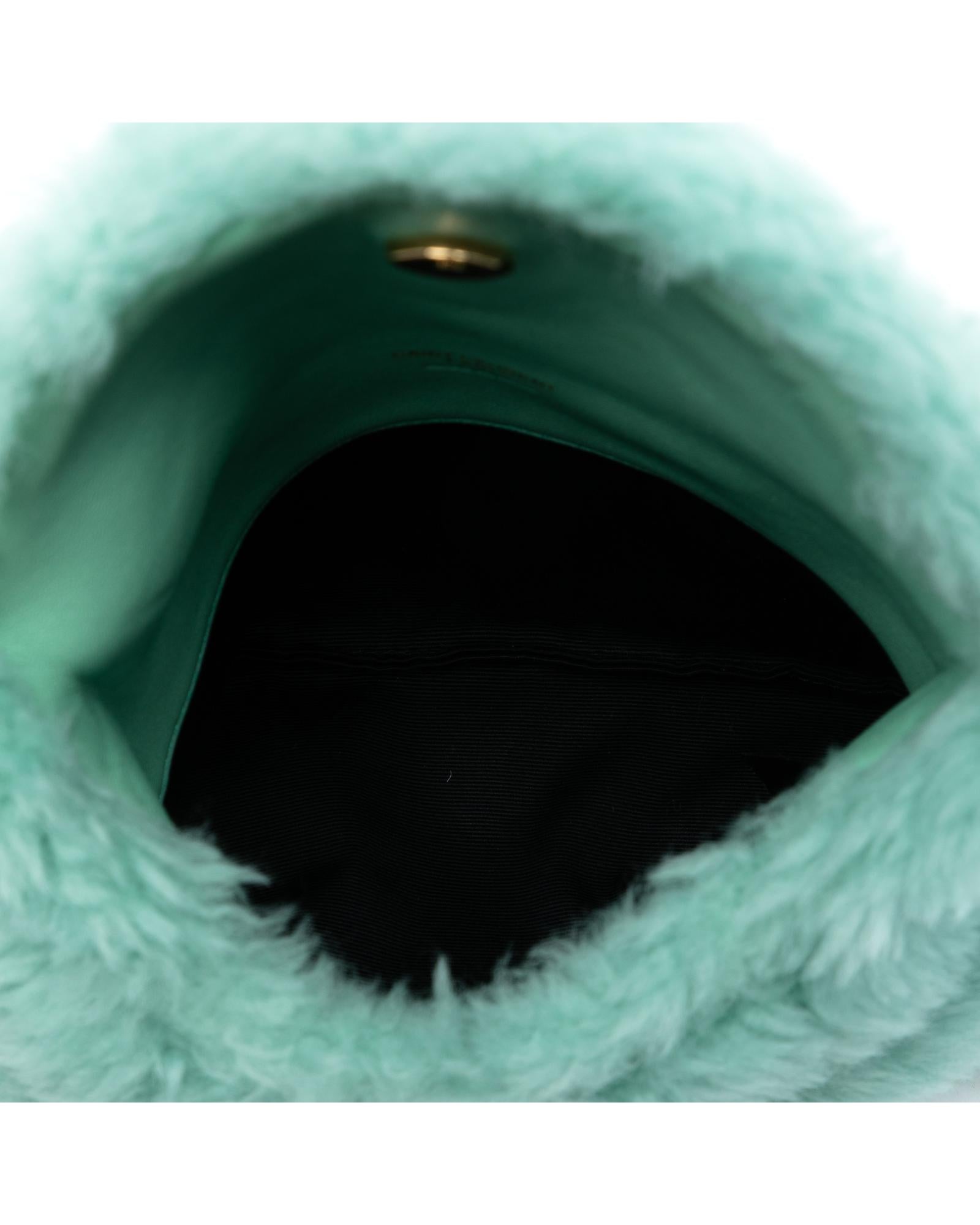 293427285.jpg