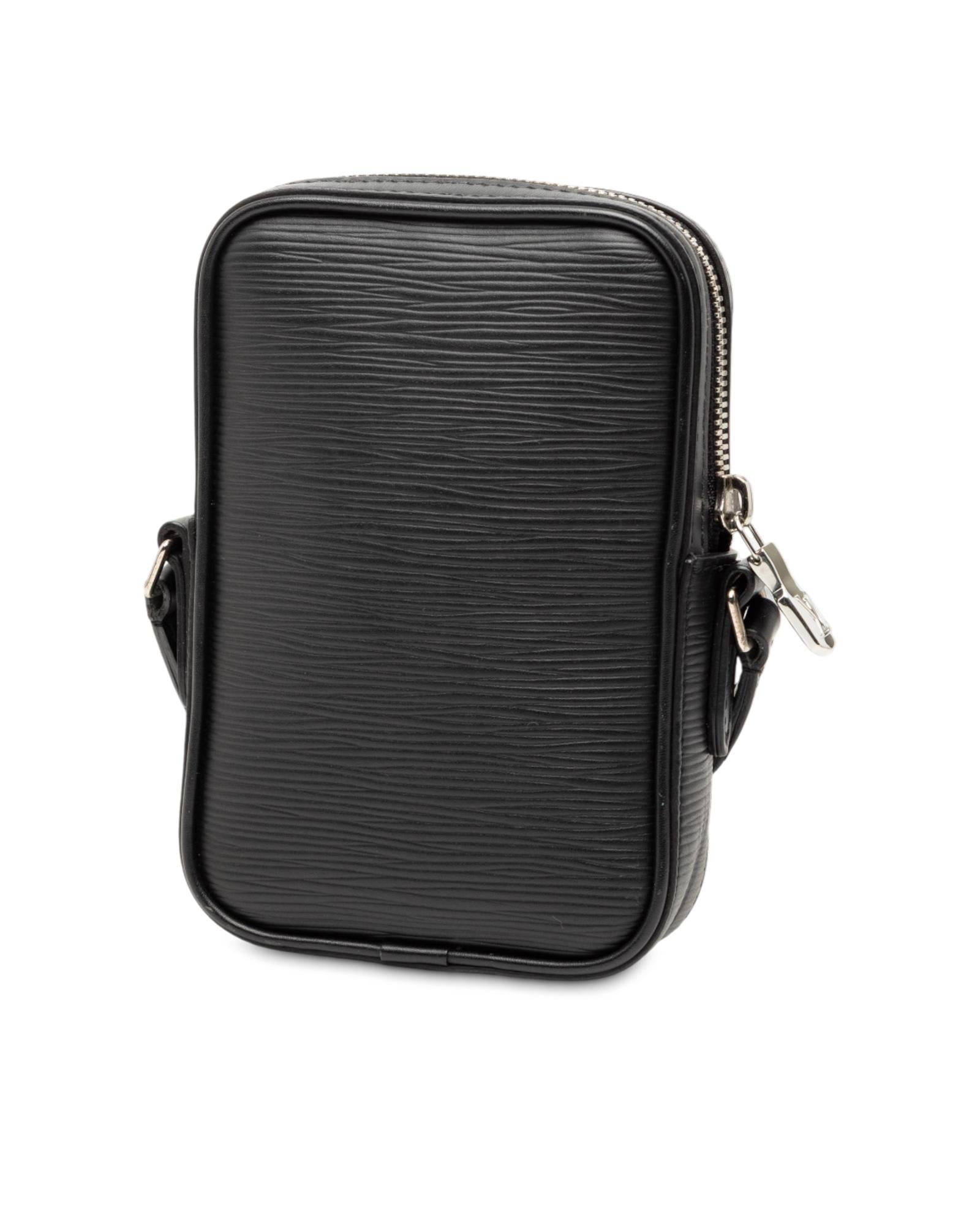 293435155.jpg