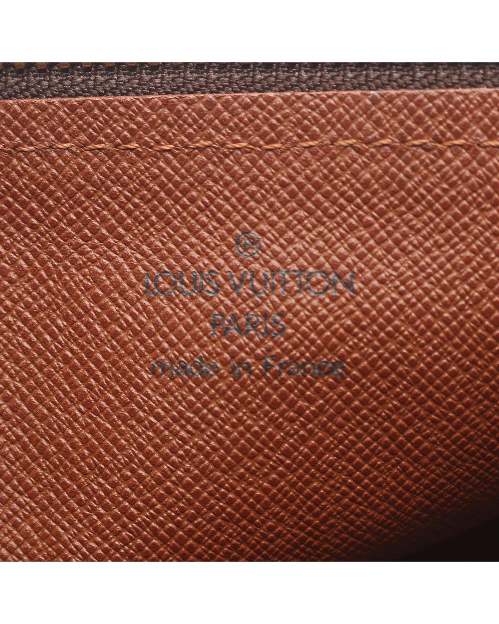 293452484.jpg