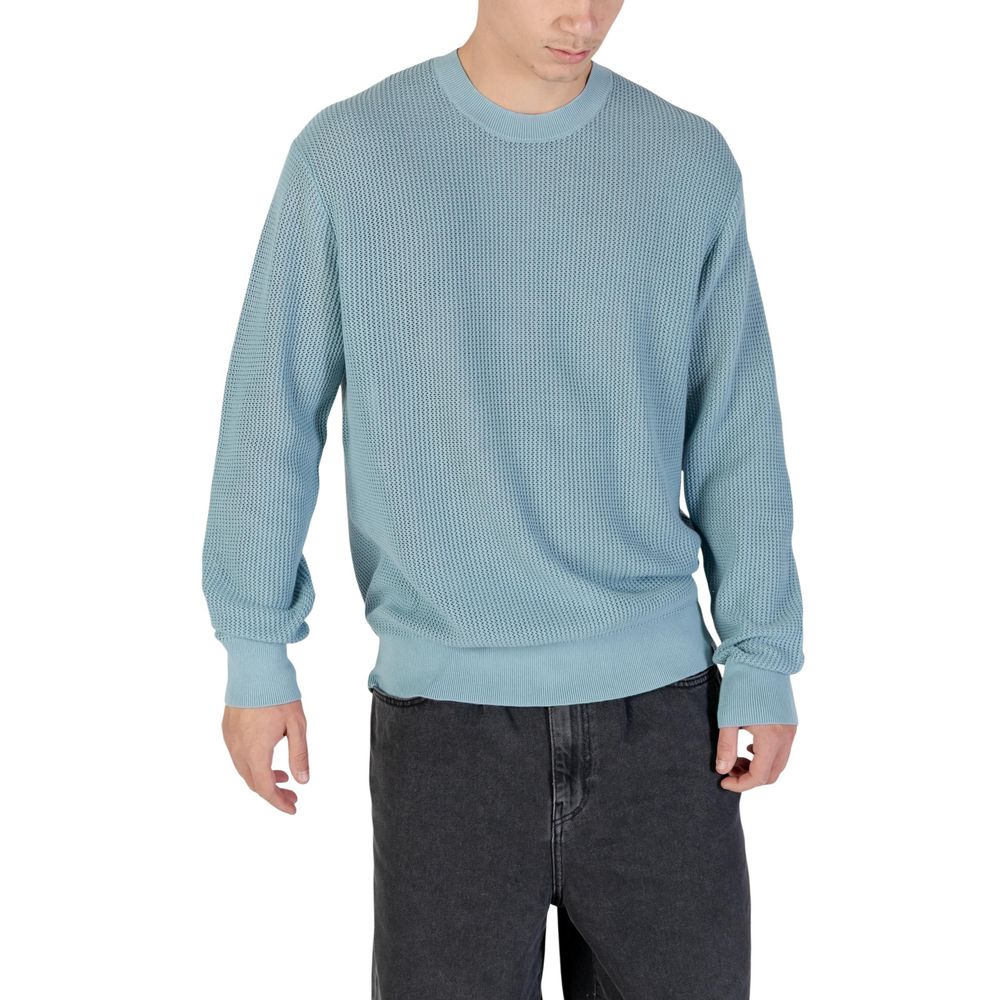293700063.jpg