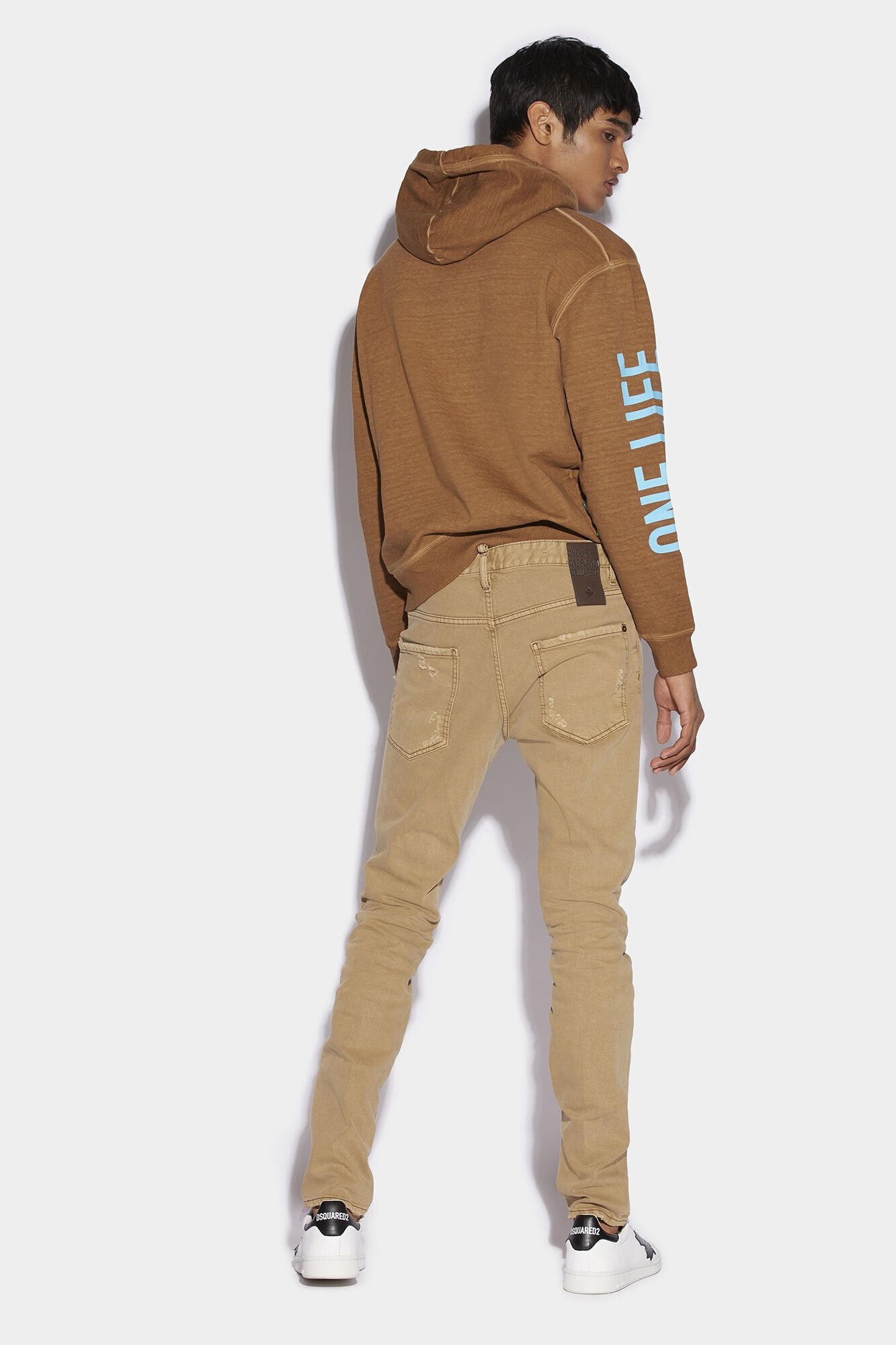 293700199.jpg