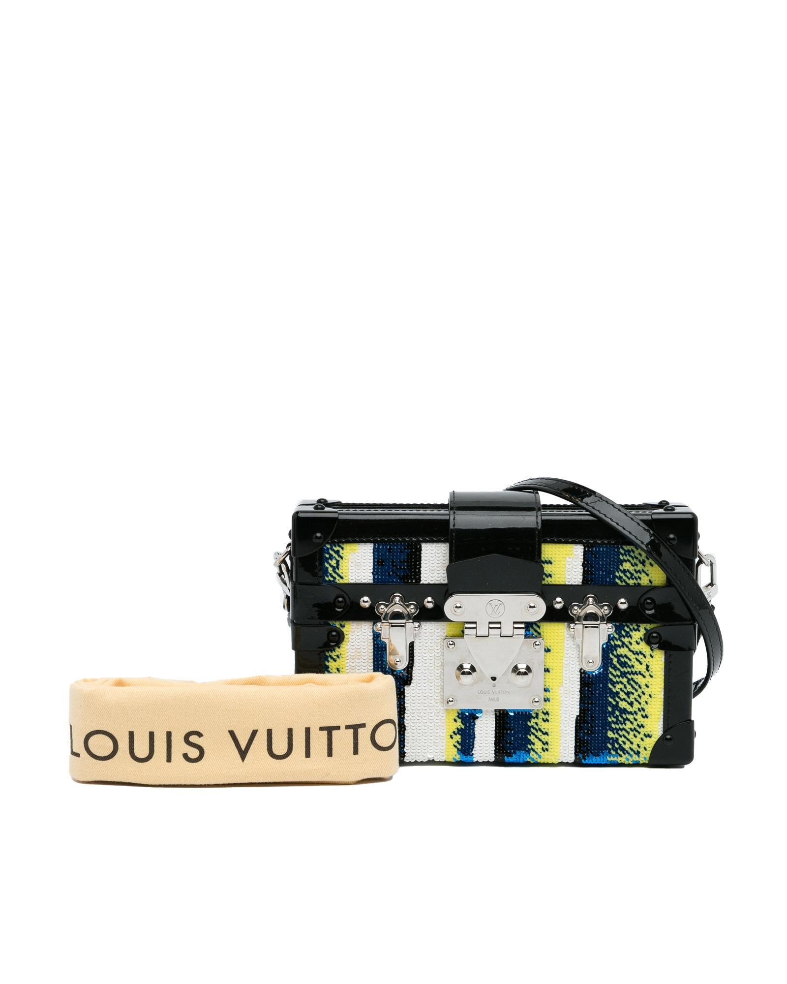 294904681.jpg