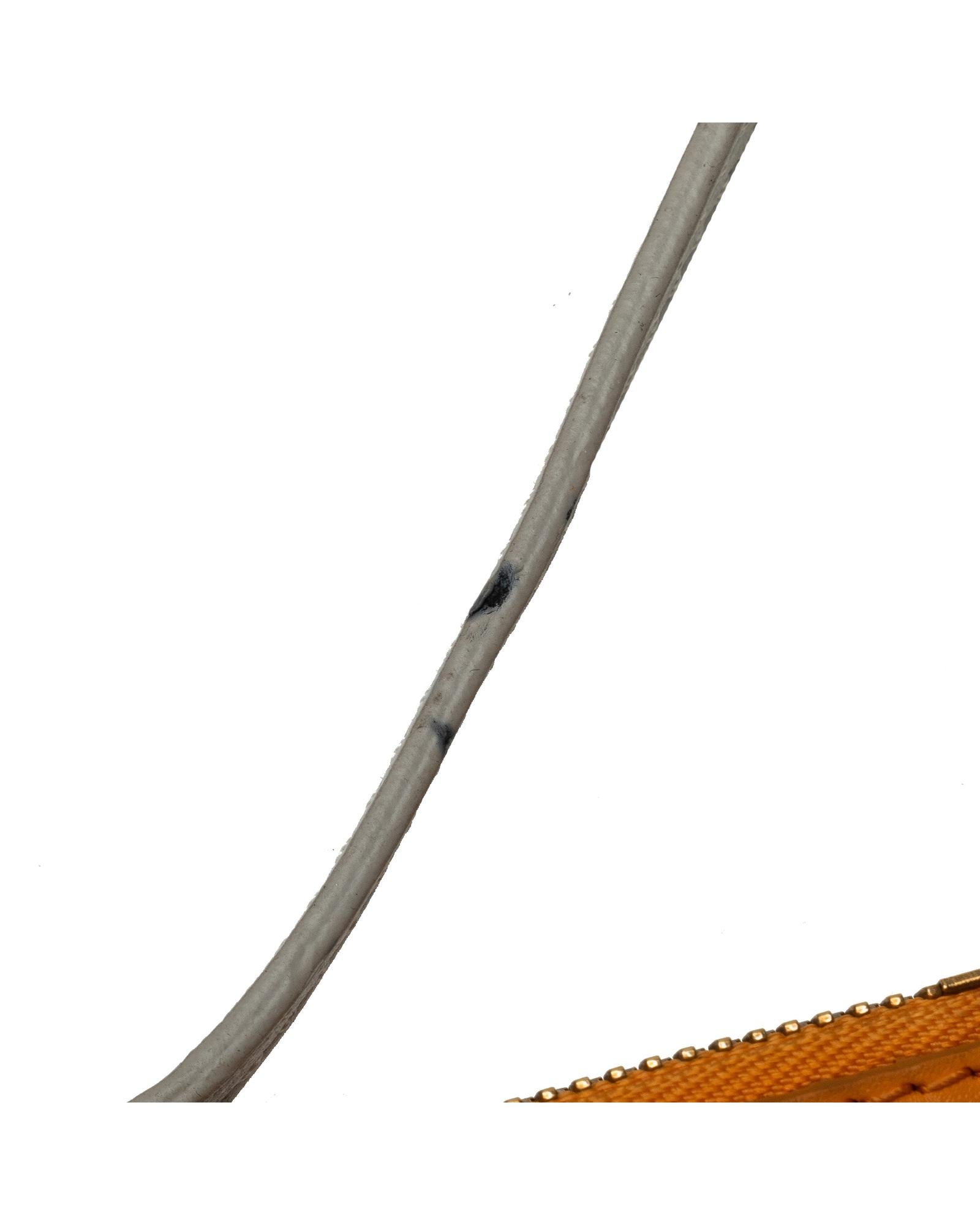 294905042.jpg