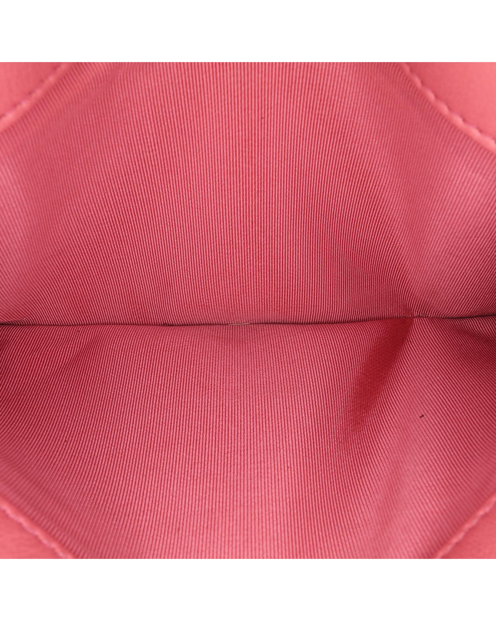 294906942.jpg